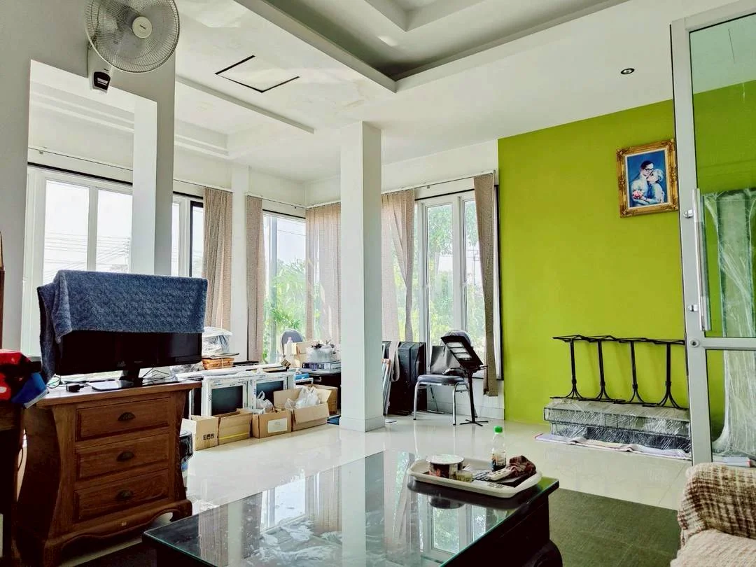 ให้เช่าโกดัง พร้อมสำนักงาน พื้นที่ 359.5 ตร.ม. หนองเพรางาย ไทรน้อย นนทบุรี ถนนเข้า-ออกสะดวก รองรับรถบรรทุก ZB098 - image 9