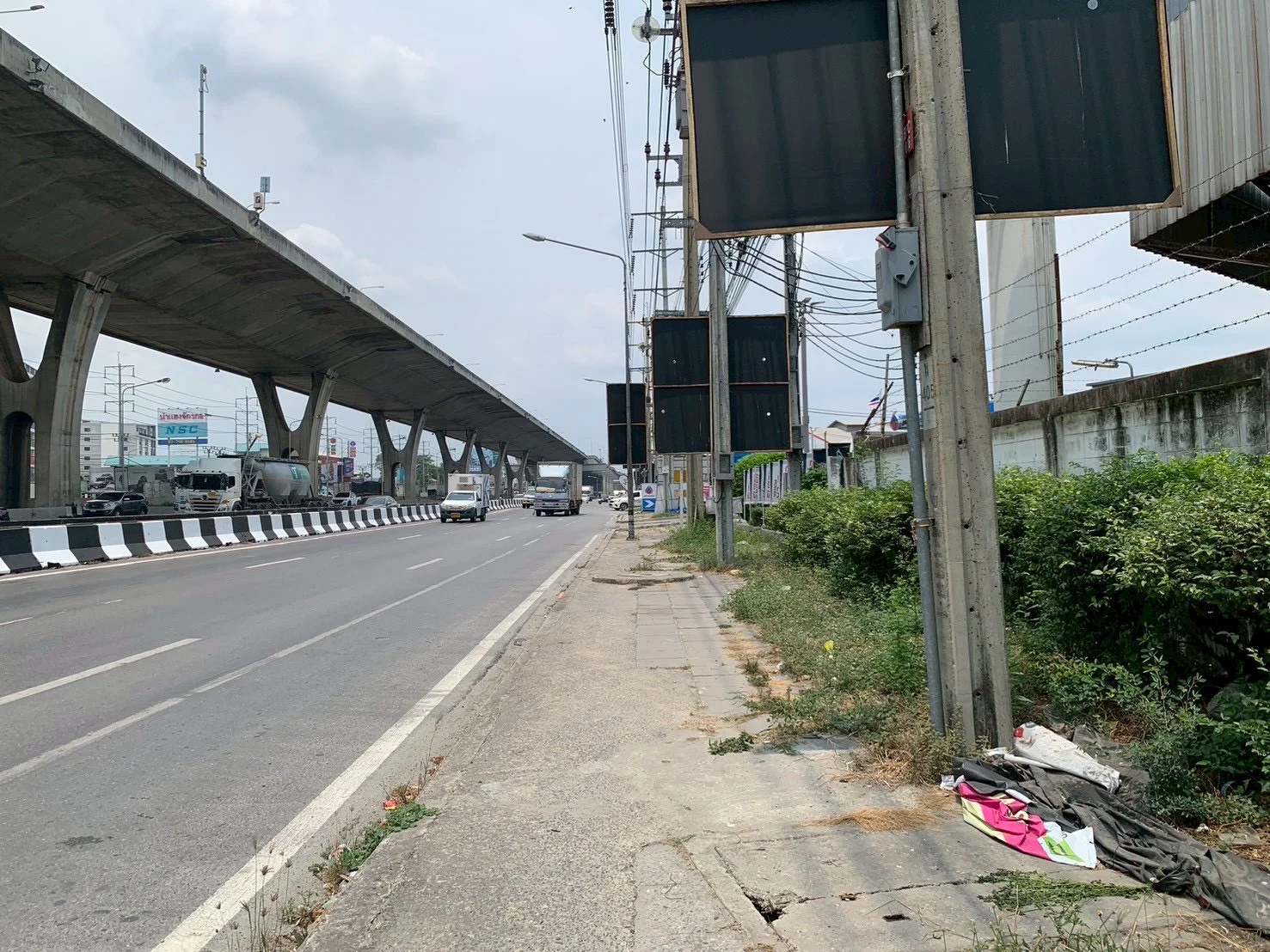 ขายที่ดินพร้อมสิ่งปลูกสร้าง 19 ไร่ ทำเลดีมาก ติดถ.บางนา-ตราด กม.16 ผังสีเหลือง บางพลี สมุทรปราการ - image 7