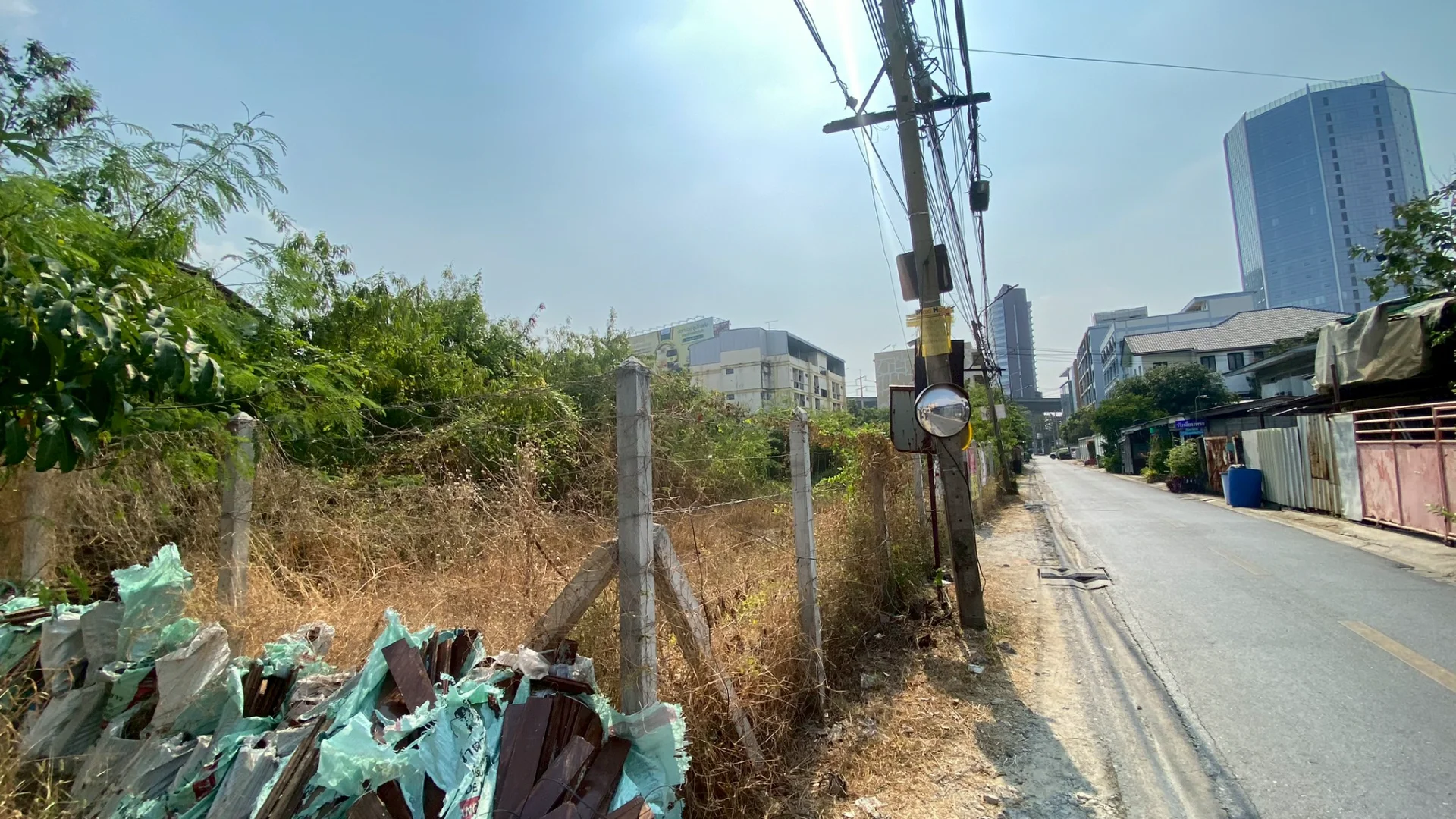 ที่ดินให้เช่า 194 วา ถมแล้ว ติดถนนบางนา-ตราด 13 ใกล้เซ็นทรัลบางนา เหมาะสำหรับทำที่พักคนงาน โกดัง ลานจอดรถ - image 7