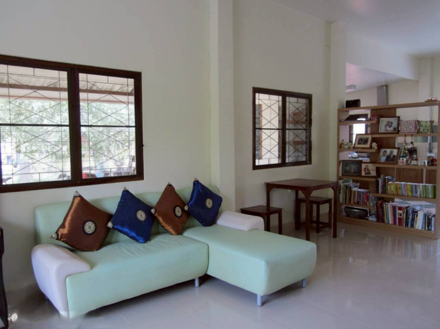 ขายบ้านสวยพร้อมอยู่ 2 ไร่ บ้านคุยนางขาว ใกล้ อบต.หนองกอมเกาะ เมืองหนองคาย - image 5