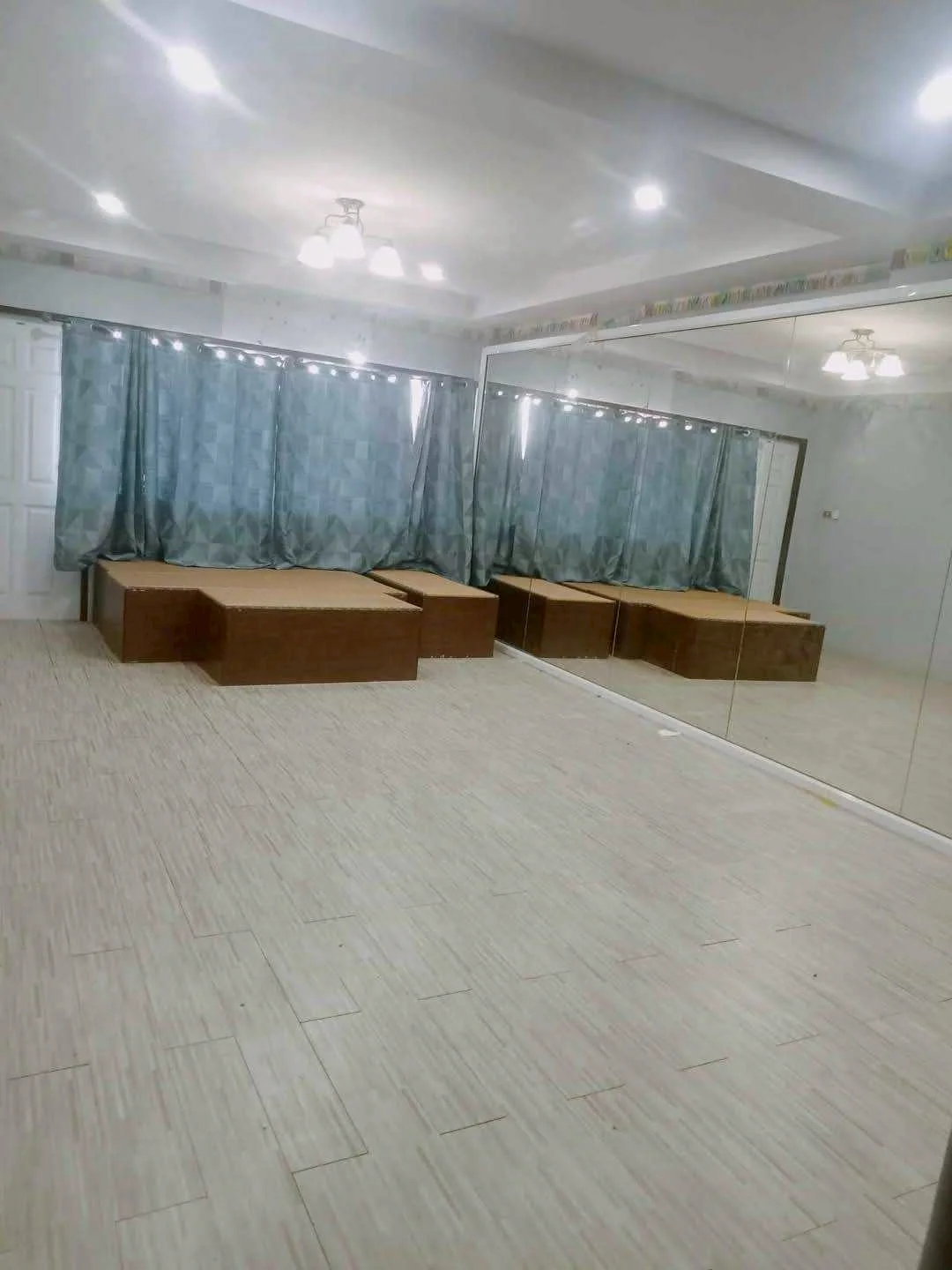 ขายอาคารพาณิชย์ 3 ชั้นครึ่ง 19 ตารางวา ซอยศรีวิชัย20 ใกล้โรงพยาบาลสุราษฎร์ธานี เมืองสุราษฎร์ธานี ZST214 - image 5