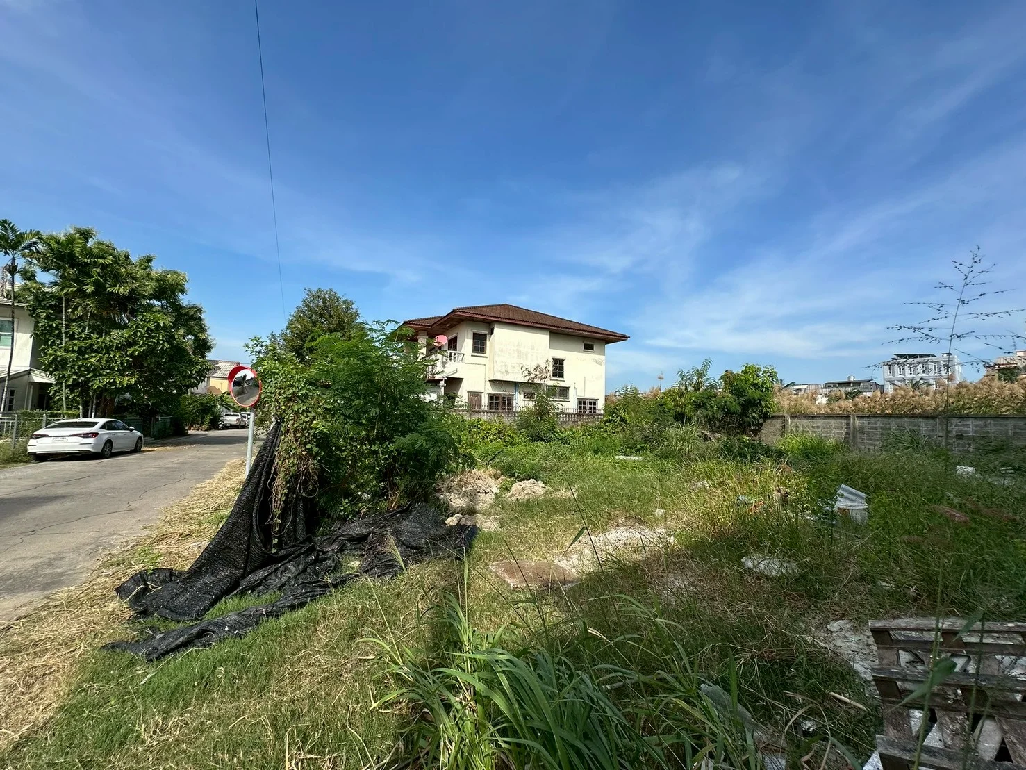 ขายที่ดิน 97วา  ใน มบ.พาร์ควิว-วิลล่า  บางนา-ตราด กม.5  ใกล้เมกะบางนา  บางแก้ว   ZY261  - image 4