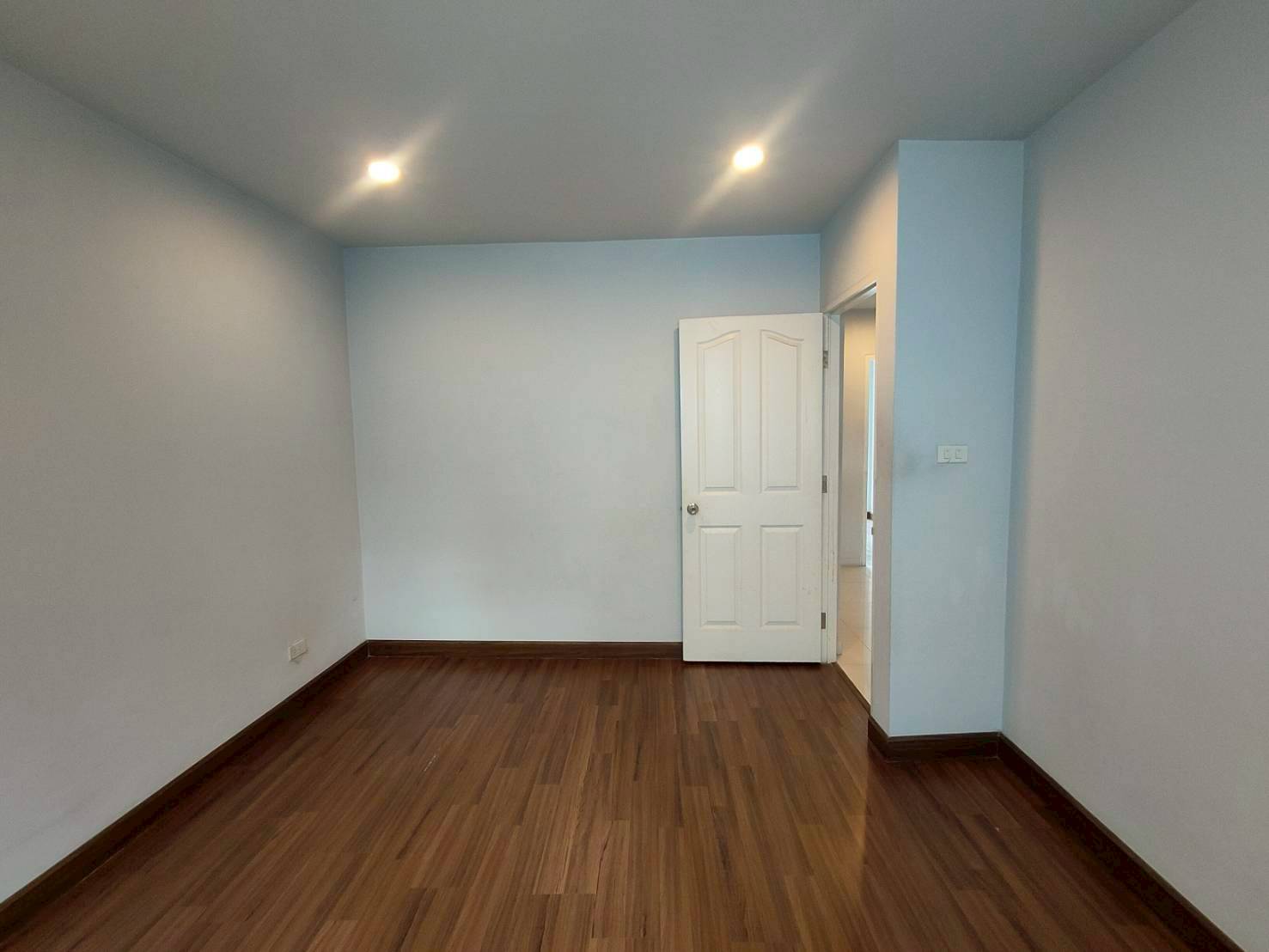 ให้เช่าโฮมออฟฟิศ Modern Style 200 ตร.ม. ประชาอุทิศ 23 ทุ่งครุ ใกล้ถนนใหญ่ ใกล้ทางด่วน ZB112 - image 8