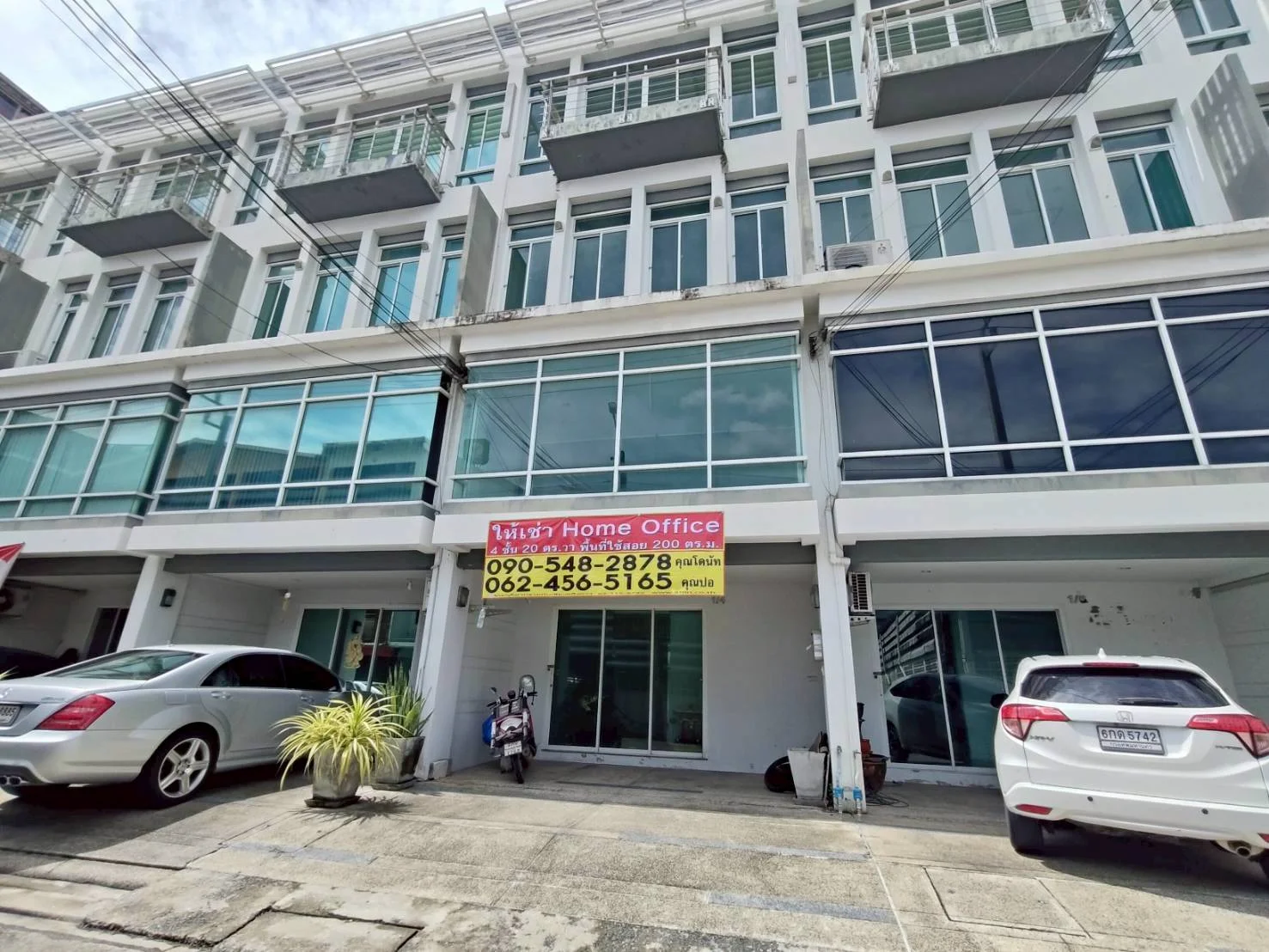 ให้เช่าโฮมออฟฟิศ Modern Style 200 ตร.ม. ประชาอุทิศ 23 ทุ่งครุ ใกล้ถนนใหญ่ ใกล้ทางด่วน ZB112