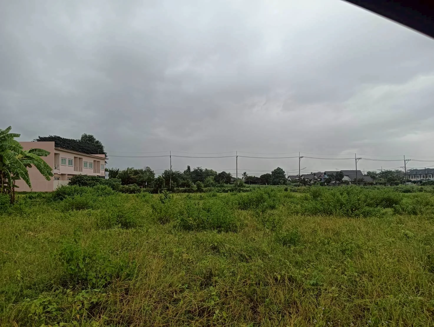 ขายที่ดินสวย 9-0-3 ไร่ ทำเลสวย ใกล้แหล่งชุมชน ท่ามะกา กาญจนบุรี ZW599 - image 8