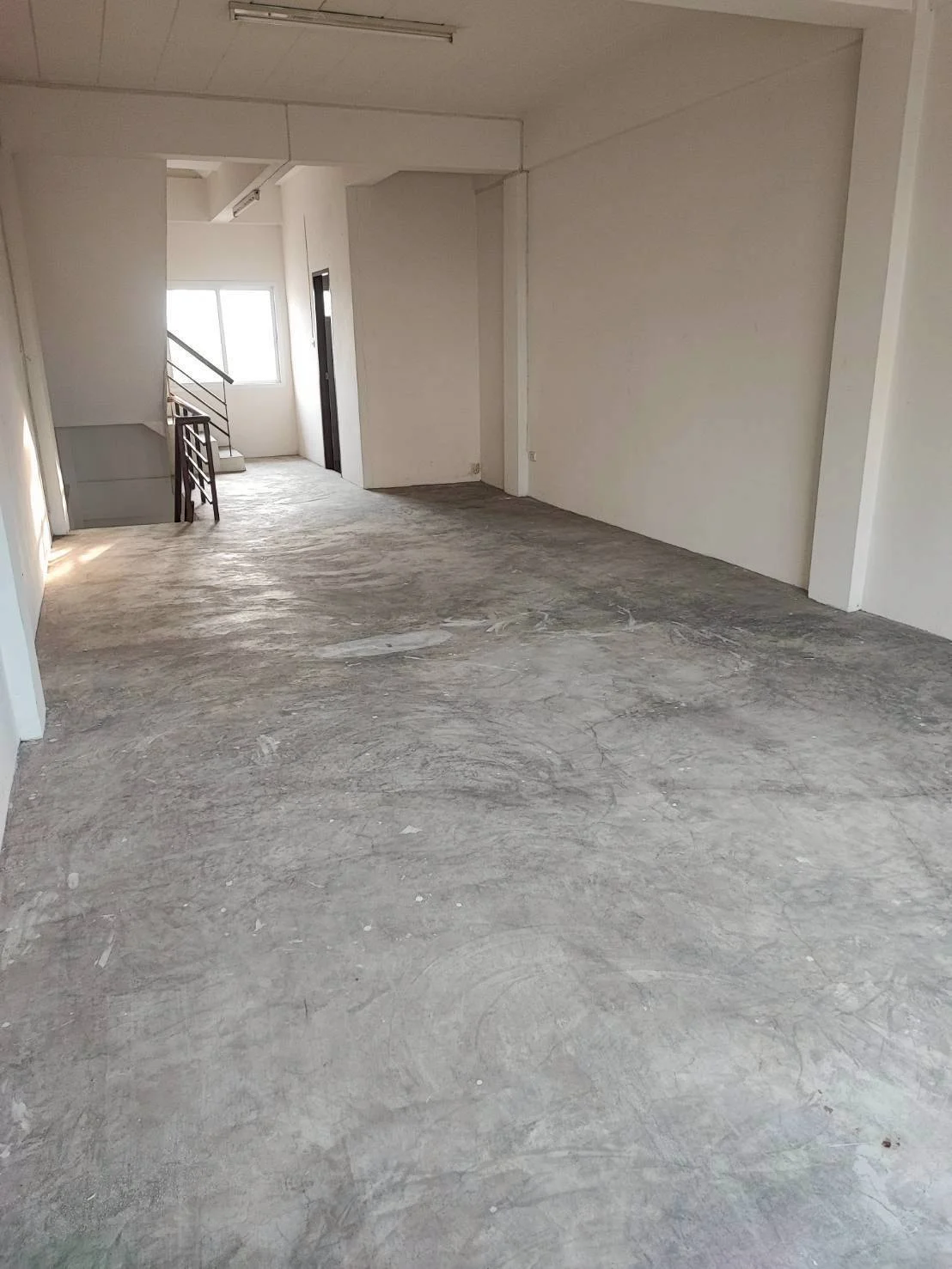 ขายอาคารพาณิชย์ 3.5 ชั้น ทำเลทองย่านพุทธบูชา 39 ใกล้แยกวัดโอภาสี พร้อมเข้าอยู่ ราคา 4,500,000 บาท (ค่าโอนคนละครึ่ง) - image 5