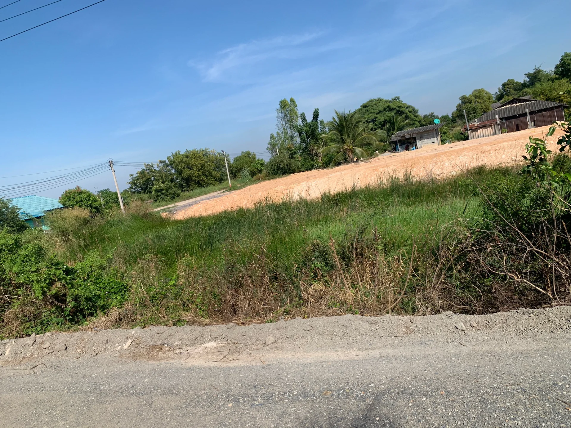 ขายที่ดิน 300 ตรว. ท่าข้าม อ.พนัสนิคม ชลบุรี แปลงมุมสี่แยก ติดถนน 2 ด้าน - image 6