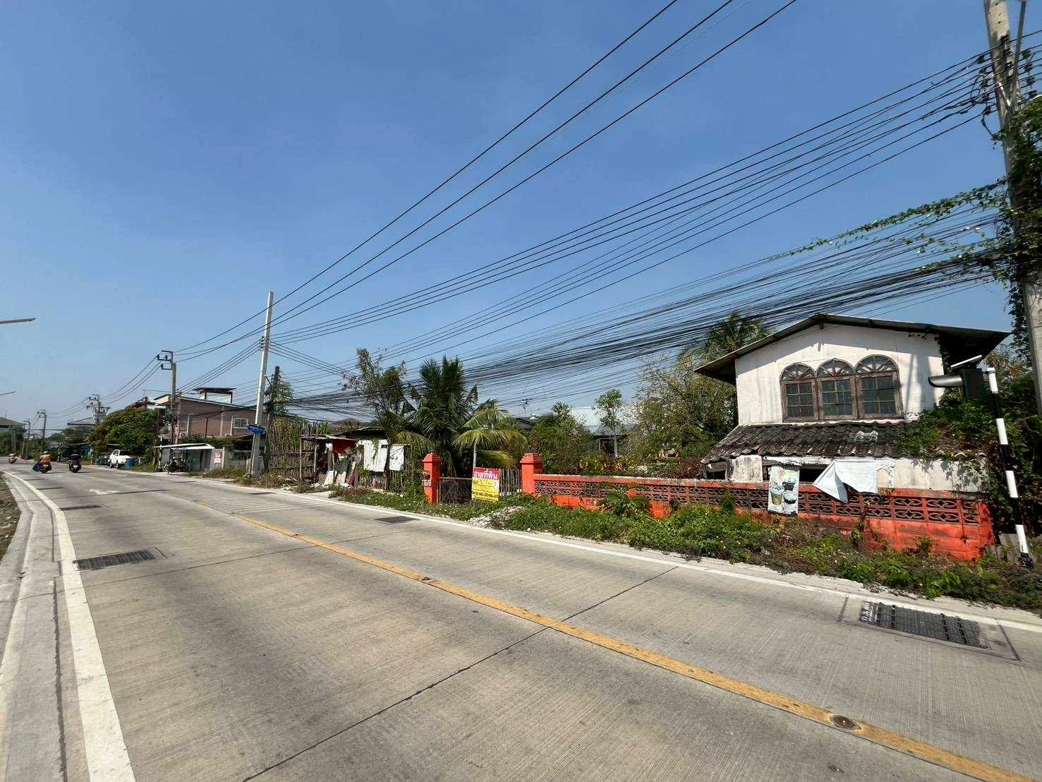 ขายด่วน!!  ที่ดิน ปากซอย จัดสรรตาเบิ้ม 4 ใกล้ถนน ประชาอุทิศ 90 - image 3