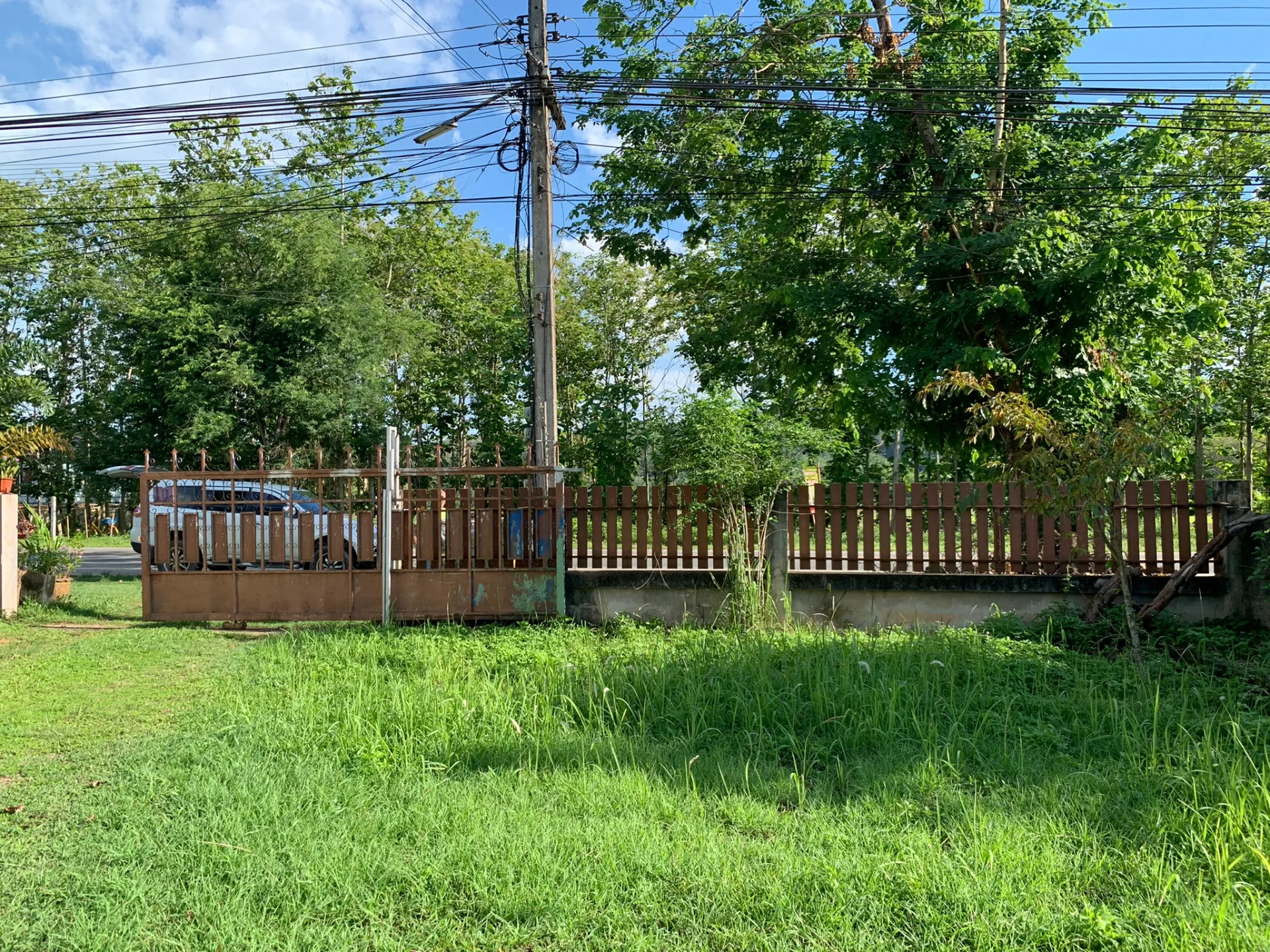 ขายที่ดินพร้อมสิ่งปลูกสร้าง ติดถนนใหญ่ อยู่ในชุมชน ใกล้แหล่งท่องเที่ยวสำคัญ จ.น่าน ทำเลดี ห่างจากวัดศรีมงคล(วัดบ้านก๋ง)  - image 6