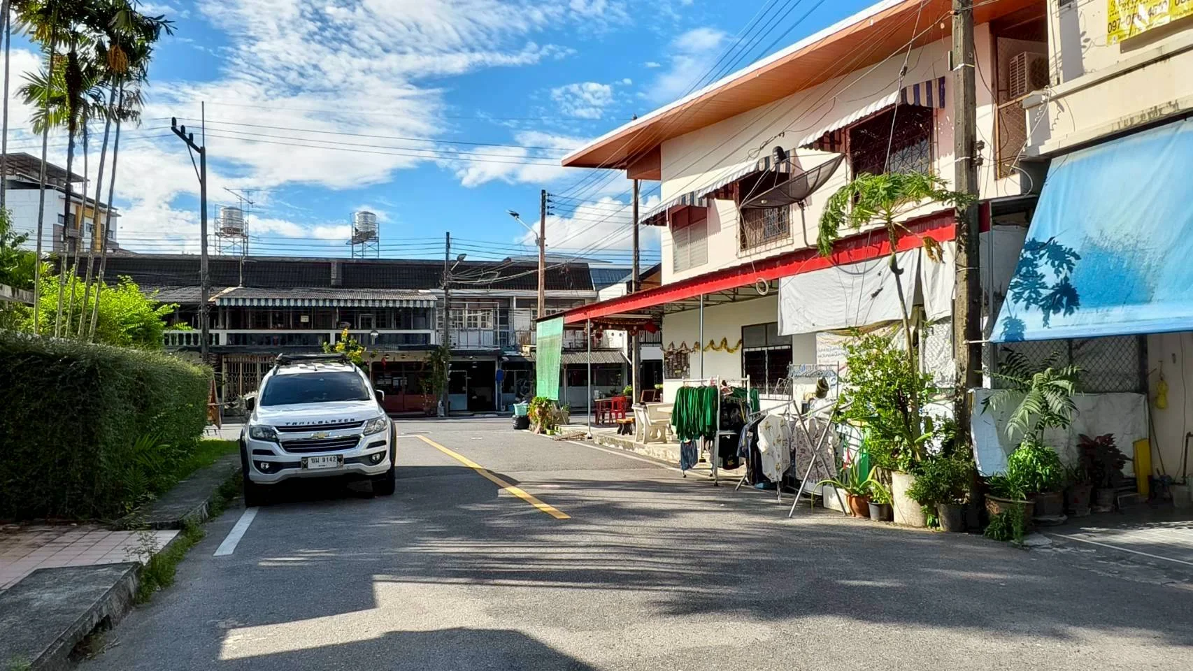 ขายด่วน! ทาวน์เฮาส์ 3 ชั้น 20.2 ตารางวา ทำเลทอง ใจกลางเมืองสงขลา ถนนคลองเรียน 2 ซอย 2 – เข้าออกสะดวก ใกล้ทุกจุดสำคัญ - image 2