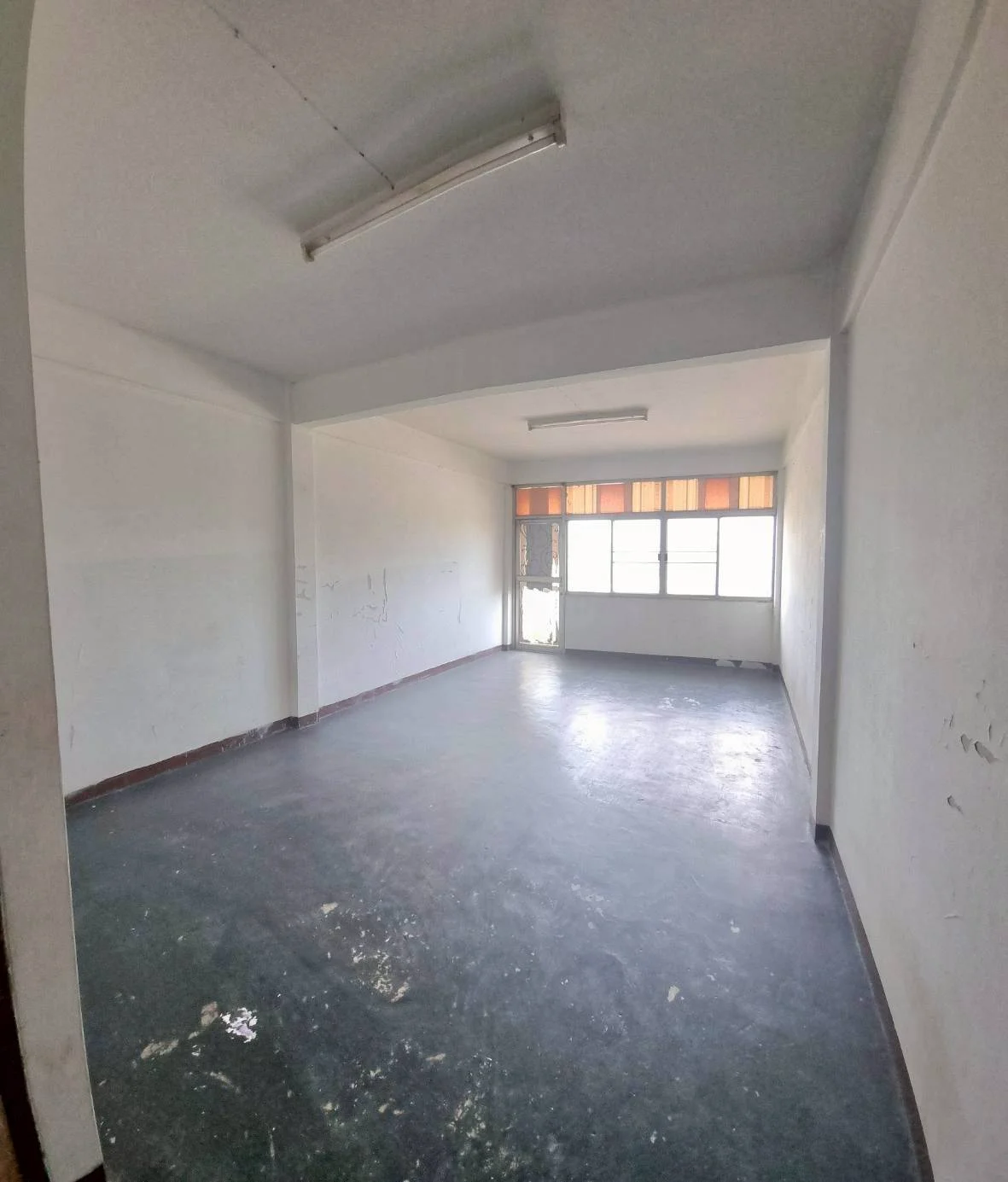 ขายตึก อาคารพาณิชย์ 2 คูหา 47 ตารางวา ติดถนนใหญ่ ซอยรามคำแหง 80 – ทำเลทองเพื่อธุรกิจและการลงทุน! - image 6