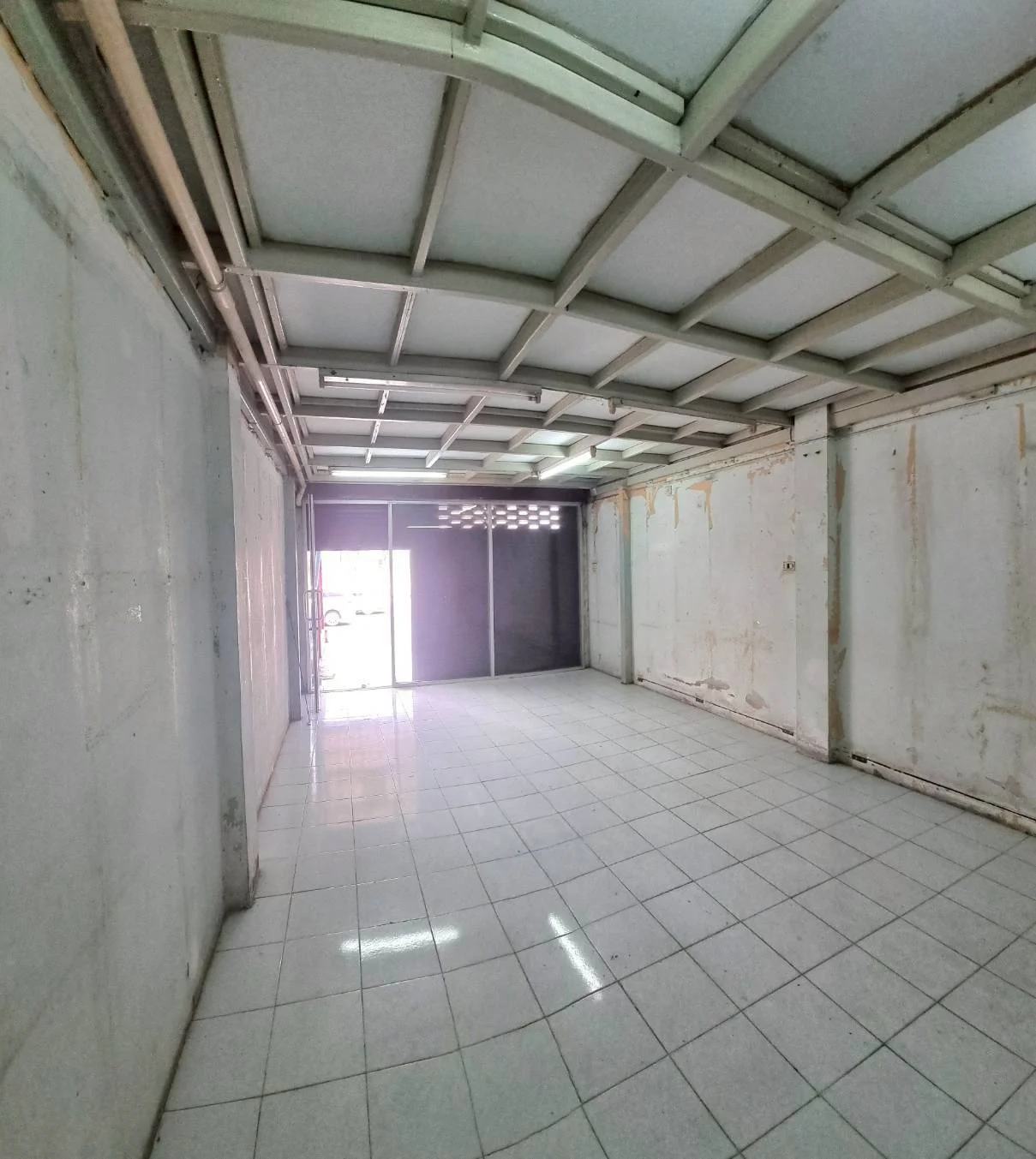 ขายตึก อาคารพาณิชย์ 2 คูหา 47 ตารางวา ติดถนนใหญ่ ซอยรามคำแหง 80 – ทำเลทองเพื่อธุรกิจและการลงทุน! - image 10