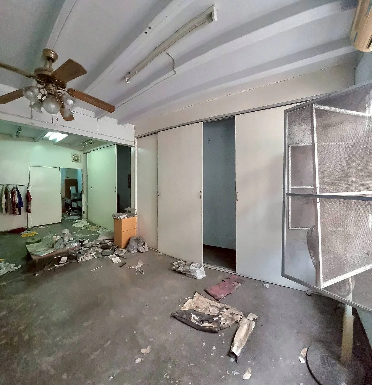 ขายอาคารพาณิชย์ 4.5 ชั้น 12 ตารางวา ทำเลทอง ใกล้แฮปปี้แลนด์ 1 ทำพื้นเพิ่มแข็งแรง - image 3