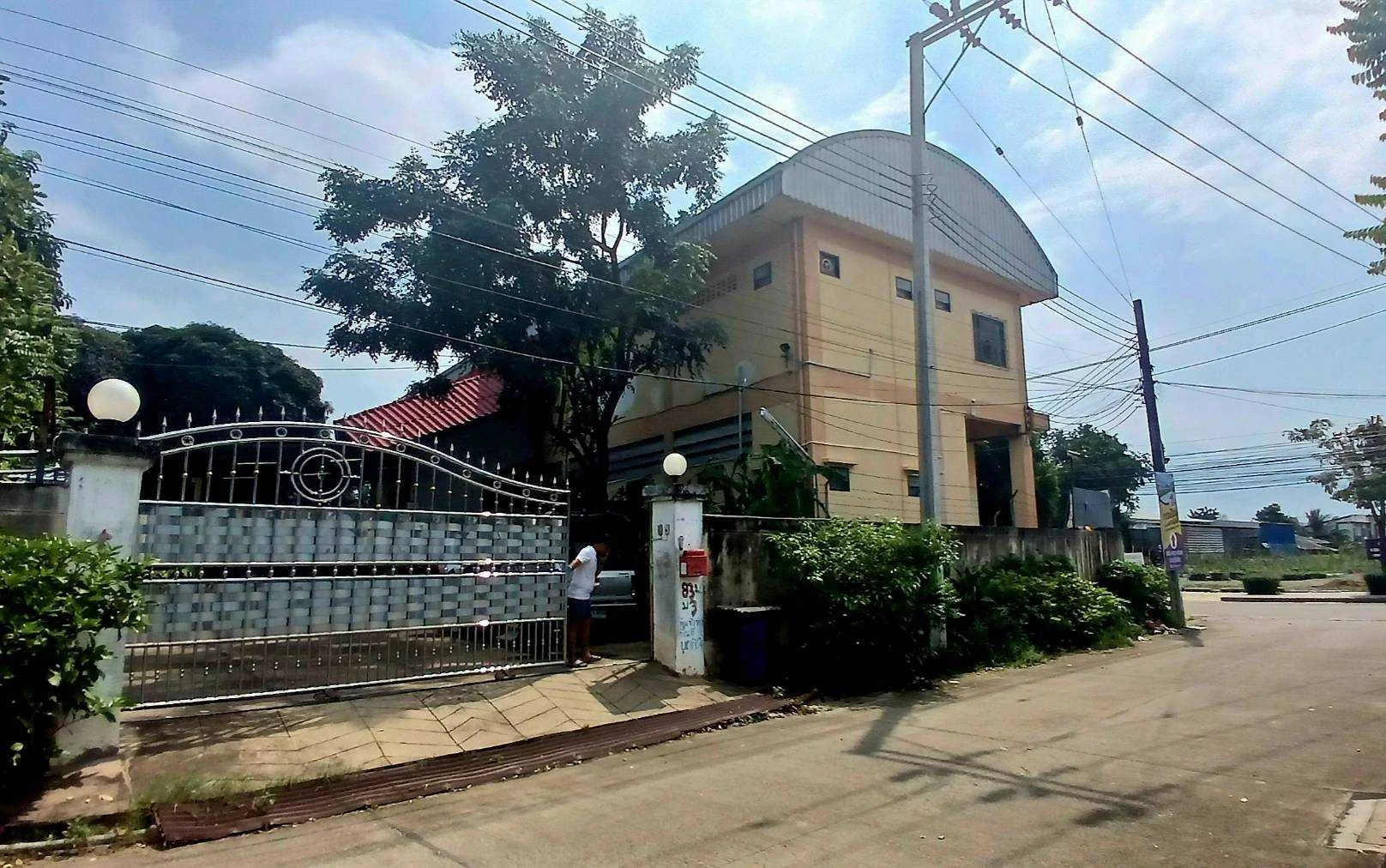 ขายโรงงานทำเลติดถนนหลักขนาด 1 ไร่  ขาย 55 ลบ. โครงสร้างแข็งแรง เหมาะทำโกดัง ติดถนนพุทธบูชา 39  - image 2