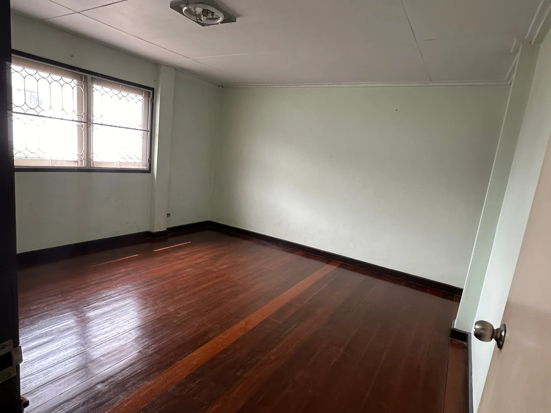 ขายบ้านเดี่ยว 2 ชั้น 62 ตร.วา. หมู่บ้านเมืองทองธานี 1 ใกล้เมืองทองธานี ZY214 - image 8