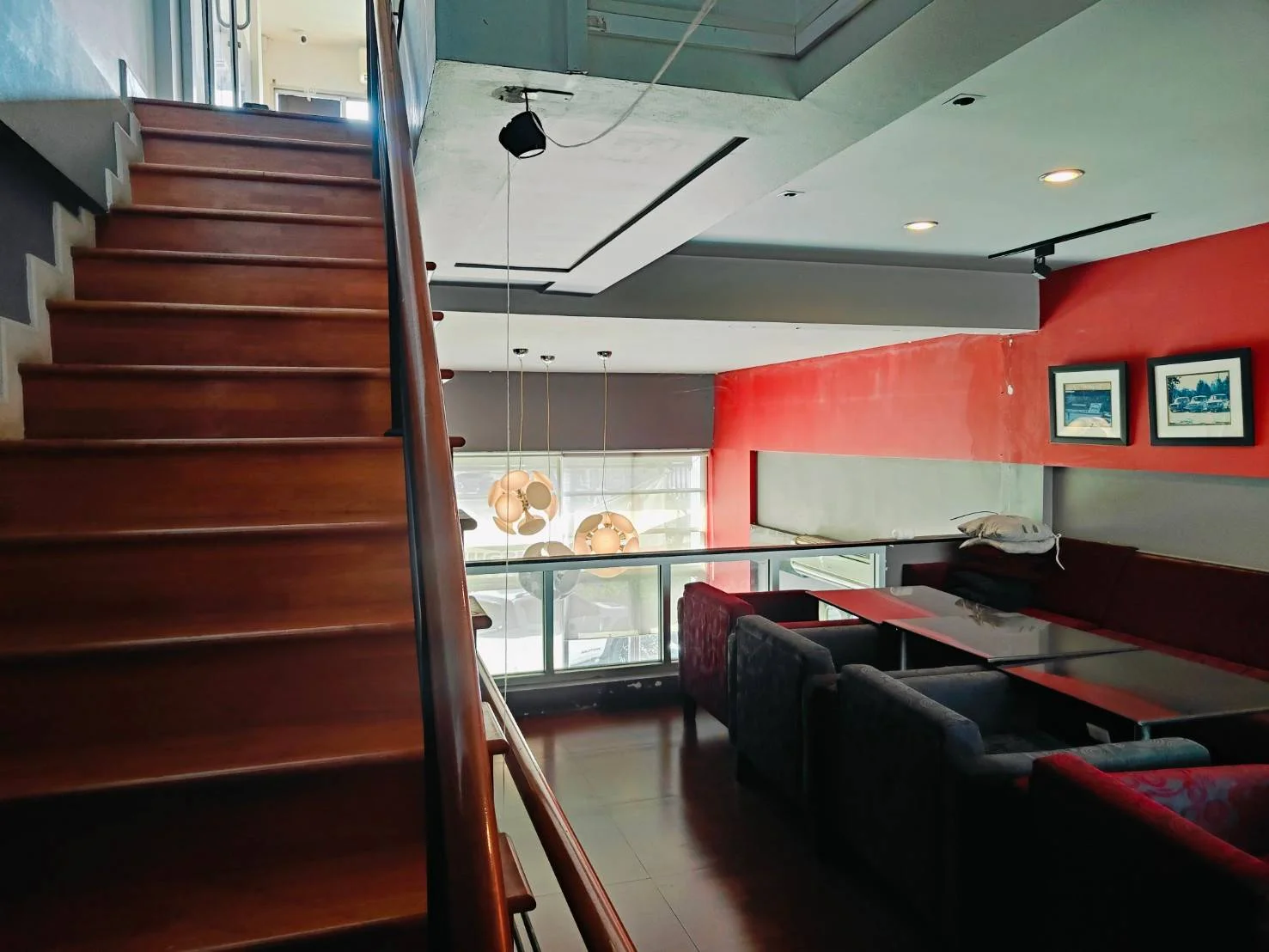 ขายอาคาร 3.5 ชั้น 19.9 ตร.วา เพชรเกษม 81 ใกล้ BTS หลักสอง มีที่จอดรถ มีการตกแต่งร้านกาแฟ พร้อมเฟอร์นิเจอร์และอุปกรณ์ - image 6