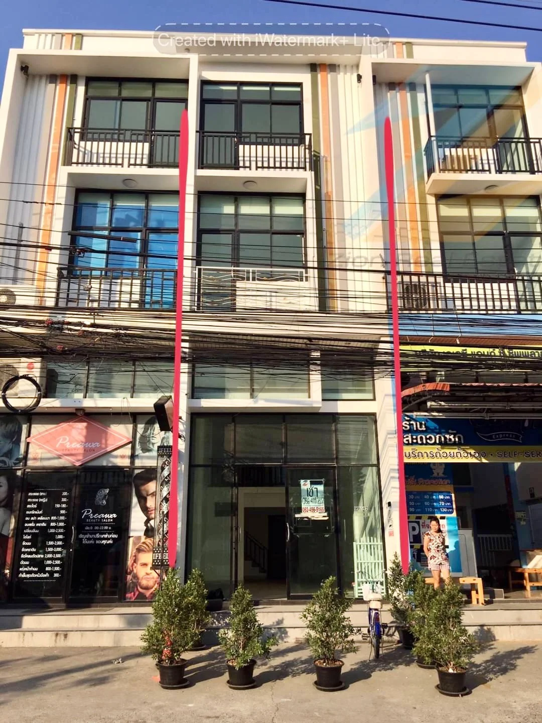 ให้เช่าอาคารพาณิชย์ 3.5 ชั้น 17 ตร.วา. ซ.ศรีด่าน22 ทำเลดีใกล้ตลาด ZY220