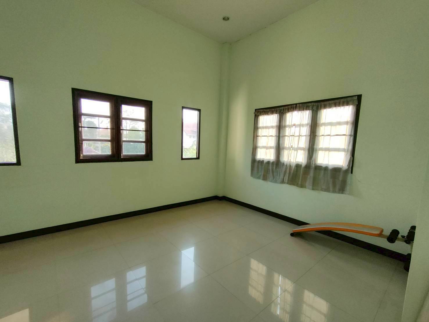 ขายบ้านเดี่ยว 2 ชั้น  102วา หมู่บ้านสวนปาล์ม โซนเลควิว  ถนนสหกรณ์   เมืองสมุทรสาคร   - image 6