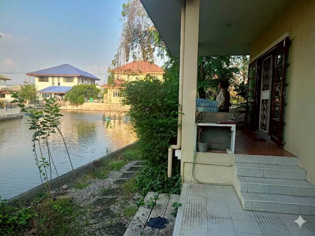 ขายบ้านเดี่ยว 2 ชั้น  102วา หมู่บ้านสวนปาล์ม โซนเลควิว  ถนนสหกรณ์   เมืองสมุทรสาคร   - image 8