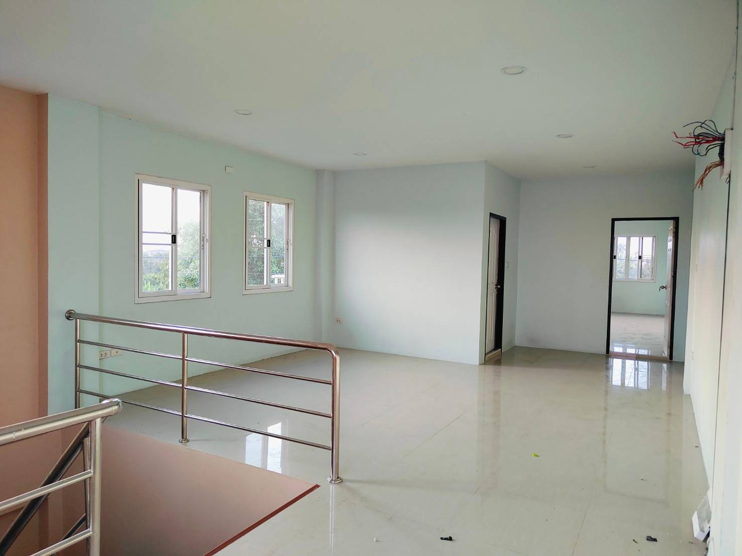 ขาย/เช่า ที่ดินพร้อมอาคารพาณิชย์ 4 ชั้น 43 ตร.วา คูหาริมสุด มีพื้นที่ด้านข้าง ย่านชุมชน มีที่จอดรถ เพชรเกษม 81 - image 5