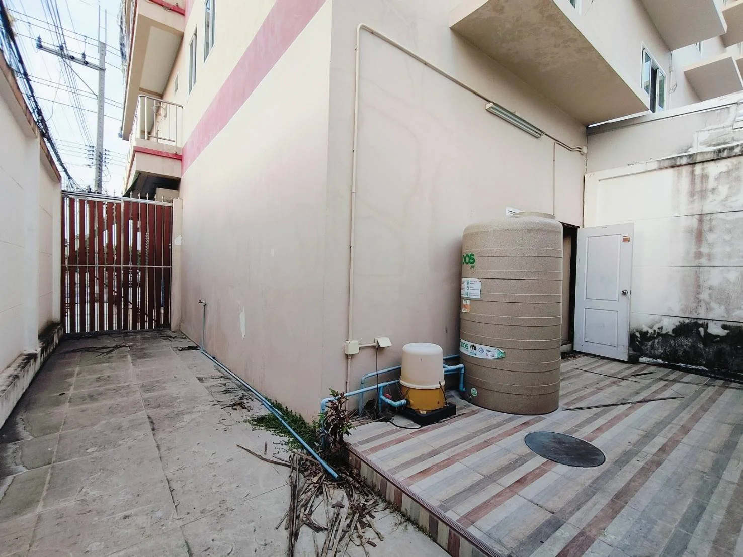 ขาย/เช่า ที่ดินพร้อมอาคารพาณิชย์ 4 ชั้น 43 ตร.วา คูหาริมสุด มีพื้นที่ด้านข้าง ย่านชุมชน มีที่จอดรถ เพชรเกษม 81 - image 7