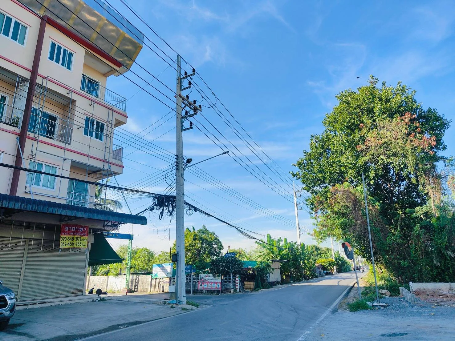 ขาย/เช่า ที่ดินพร้อมอาคารพาณิชย์ 4 ชั้น 43 ตร.วา คูหาริมสุด มีพื้นที่ด้านข้าง ย่านชุมชน มีที่จอดรถ เพชรเกษม 81 - image 10