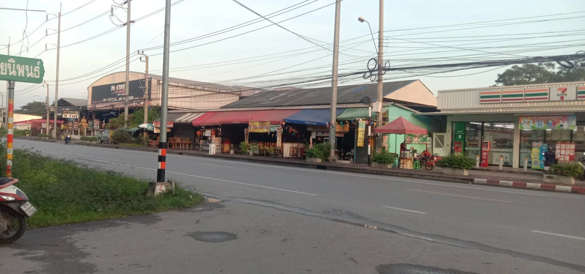 ขายที่ดินสวย  709 ตาราวา ติดถนนเลียบด่วนวงแหวนกาญจนา-พุทธบูชา  ราคา 53,175,000 บาท  - image 3