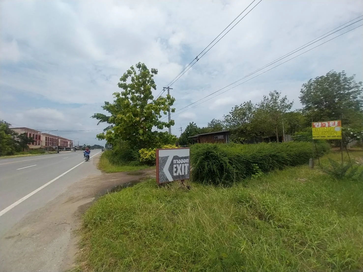 ที่ดินเปล่าทำเลดี ใกล้รีสอร์ท ต.พระนอน จ.นครสวรรค์ พื้นที่ 3 ไร่ กว้าง 252 ม. ลึก 58 ม.