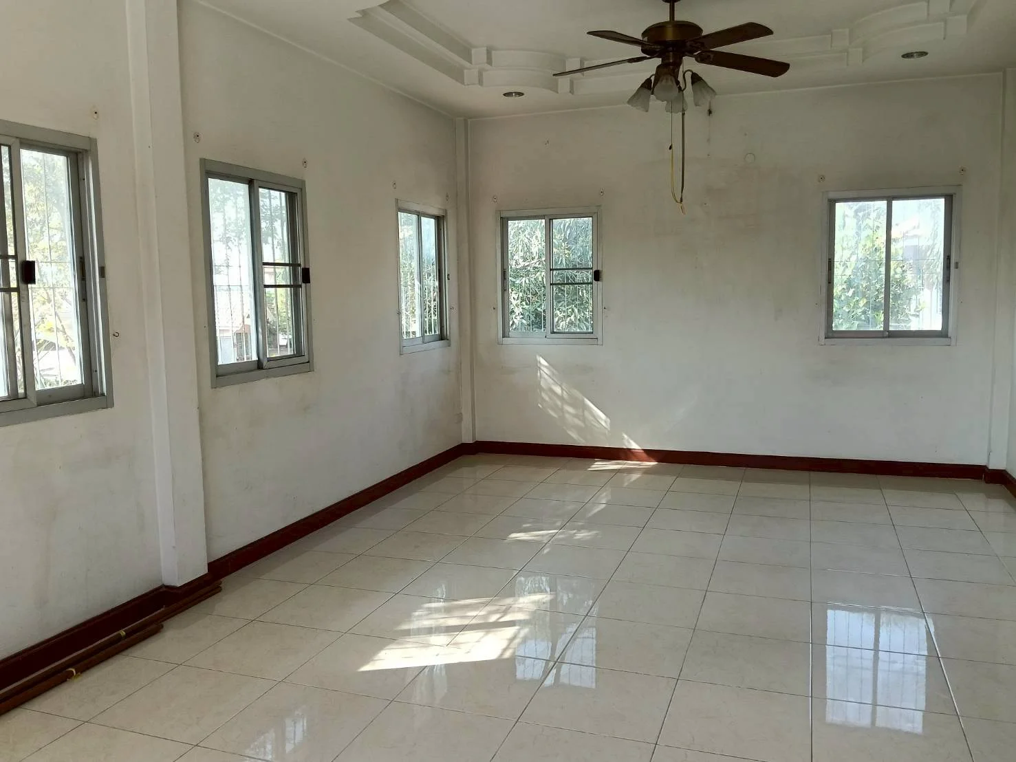 บ้านเดี่ยว 2 ชั้น หม่บ้านแกรนด์วิลล์ 2 ซอย 2 หลังใหญ่ เนื้อที่ 97 ตารางวา - image 6