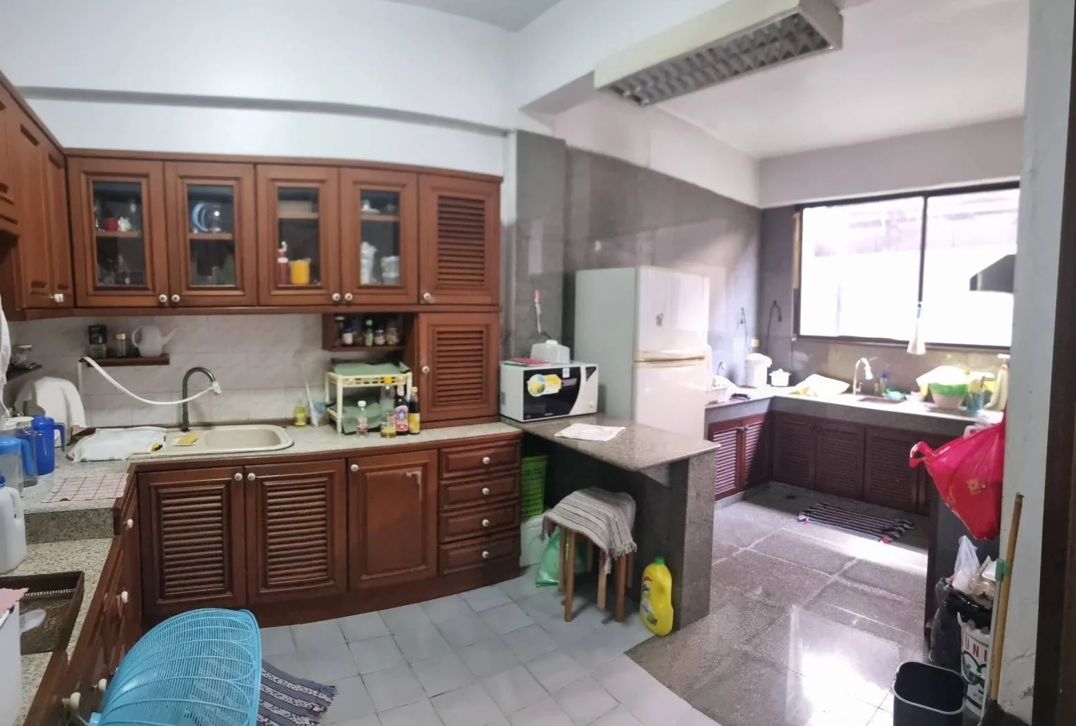 ขายทาวน์เฮ้าส์ 4 ชั้น 29 ตรว. ต่อเติมสวย 5 ห้องนอน 6 ห้องน้ำ ชั้นล่างพื้นหินอ่อน ห้องนอนพื้นไม้ปาเก้ - image 5