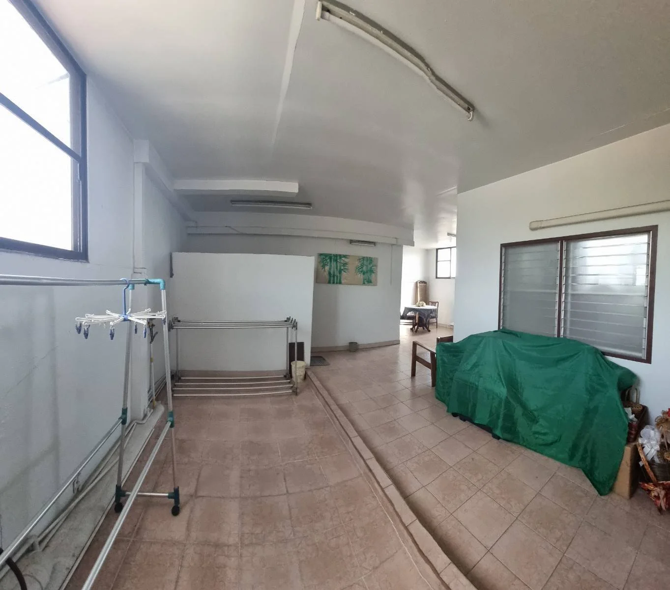 ขายทาวน์เฮ้าส์ 4 ชั้น 29 ตรว. ต่อเติมสวย 5 ห้องนอน 6 ห้องน้ำ ชั้นล่างพื้นหินอ่อน ห้องนอนพื้นไม้ปาเก้ - image 9