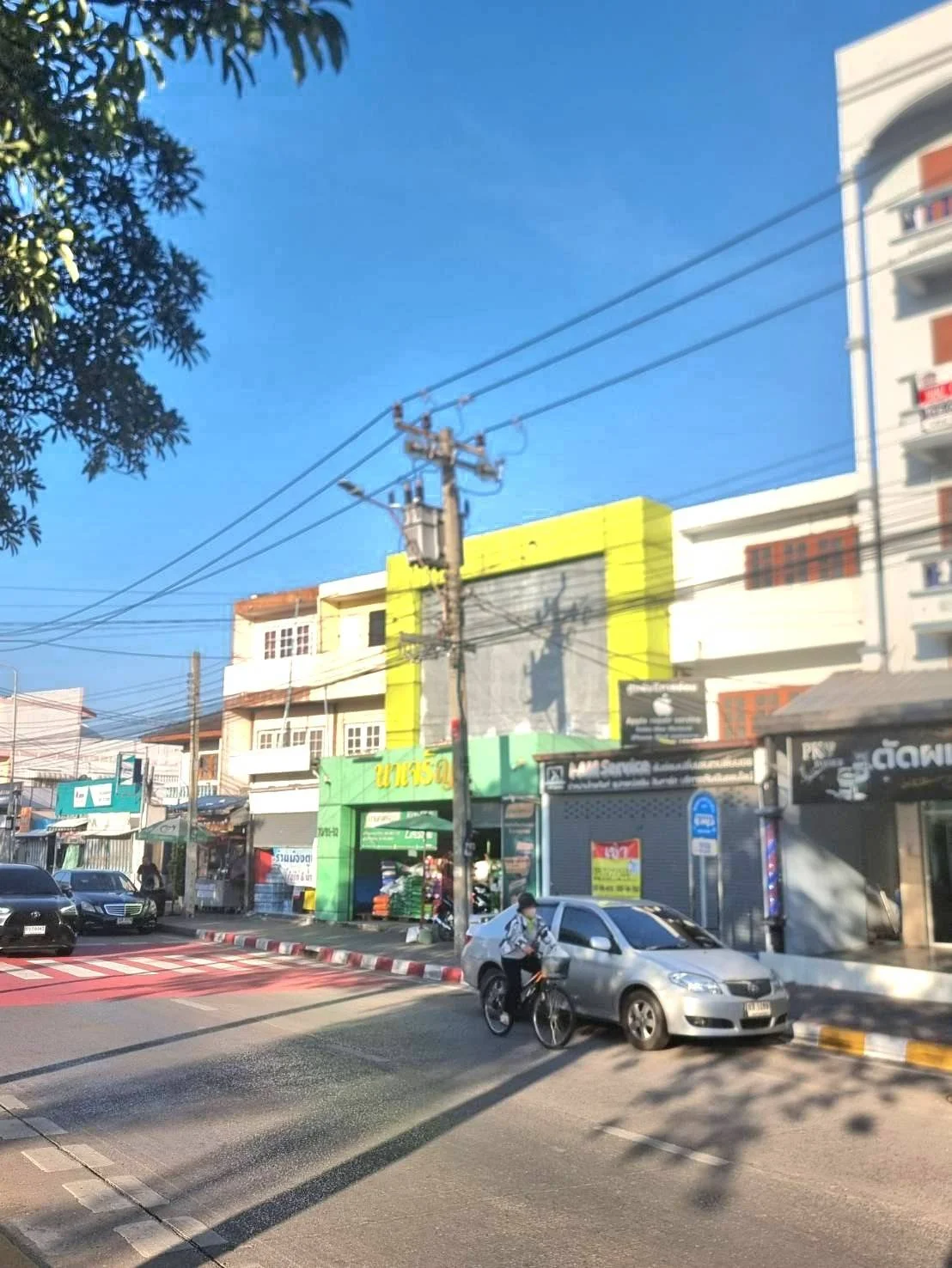 ให้เช่าอาคารพาณิชย์ 3 ชั้น 37 ตารางวา ทำเลทอง บนถนนพระยาสุเรนทร์ 8 - image 2