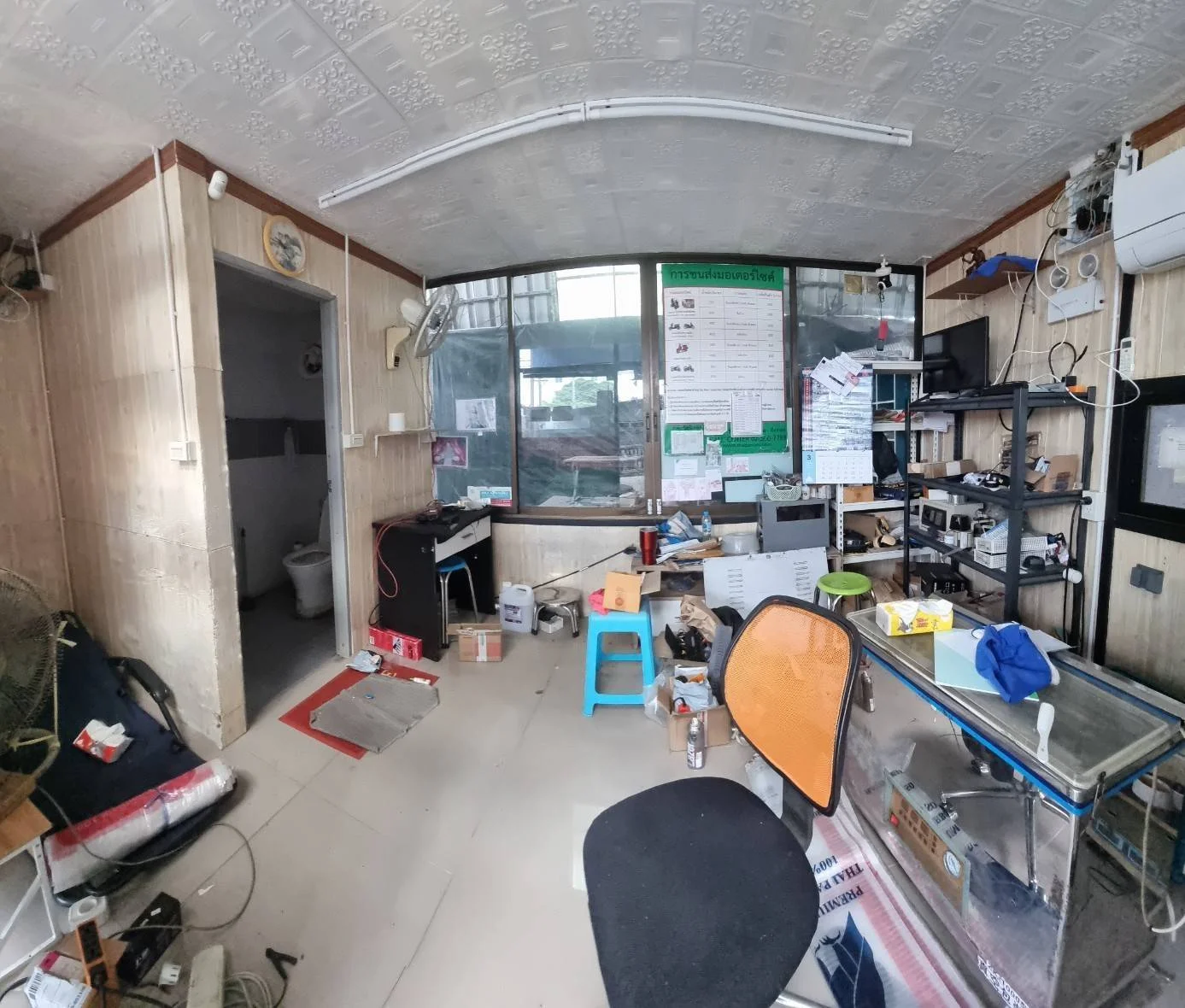 ขายด่วน! โกดังพร้อมใช้งาน  ขนาด 91 ตารางวา  2 ห้องน้ำ  พร้อมห้องออฟฟิศในตัว บนทำเลศักยภาพสูงในซอยพระยาสุเรนทร์ 14 - image 3
