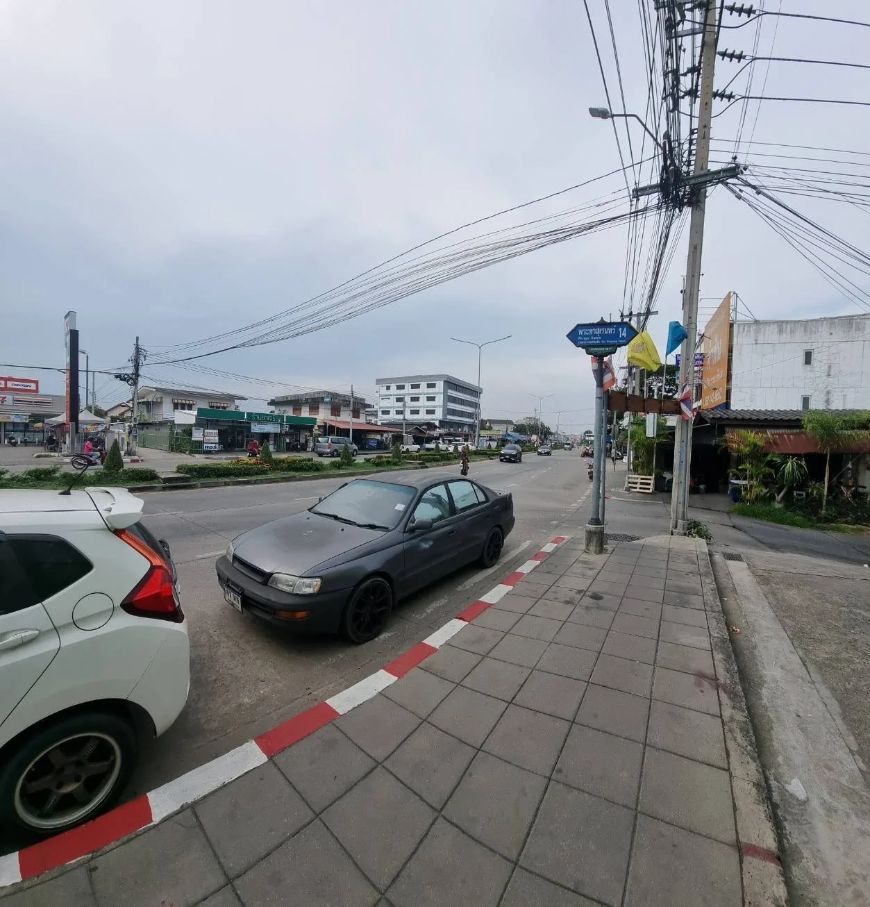 ขายด่วน! โกดังพร้อมใช้งาน  ขนาด 91 ตารางวา  2 ห้องน้ำ  พร้อมห้องออฟฟิศในตัว บนทำเลศักยภาพสูงในซอยพระยาสุเรนทร์ 14 - image 8