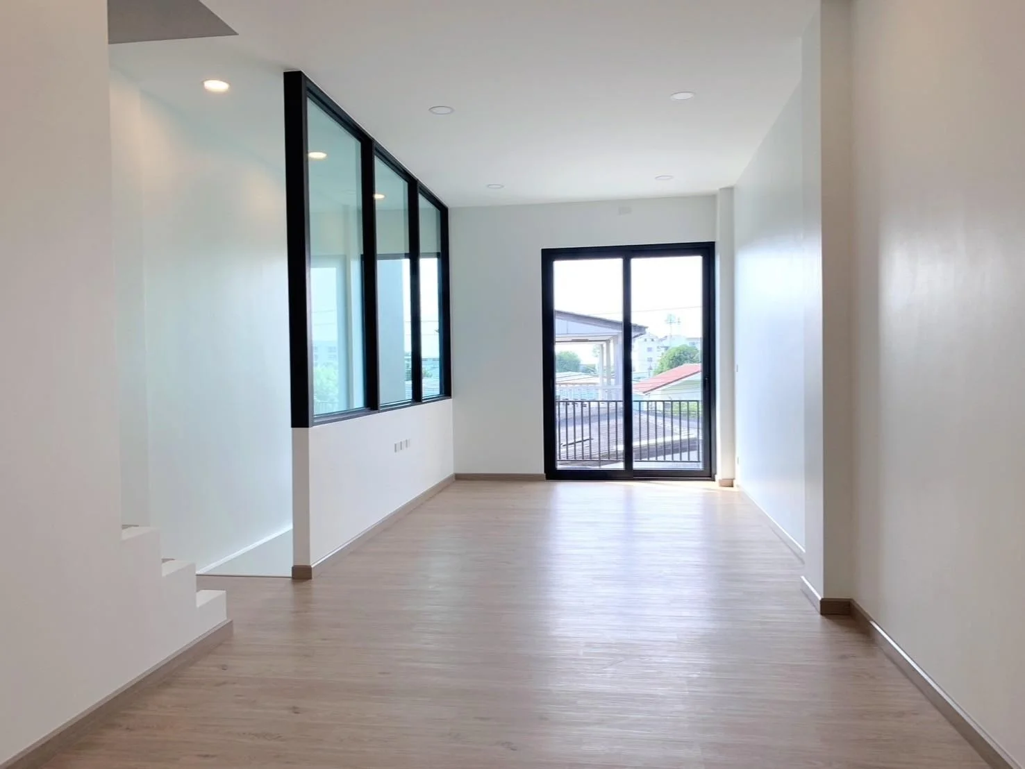 ขายโฮมออฟฟิศใหม่ 3 ชั้น 240 ตร.ม โครงการ SBC TP96 Premium Home Office ซอยเทพารักษ์ 96 ใกล้ทางด่วนเพียง 5 นาที - image 7