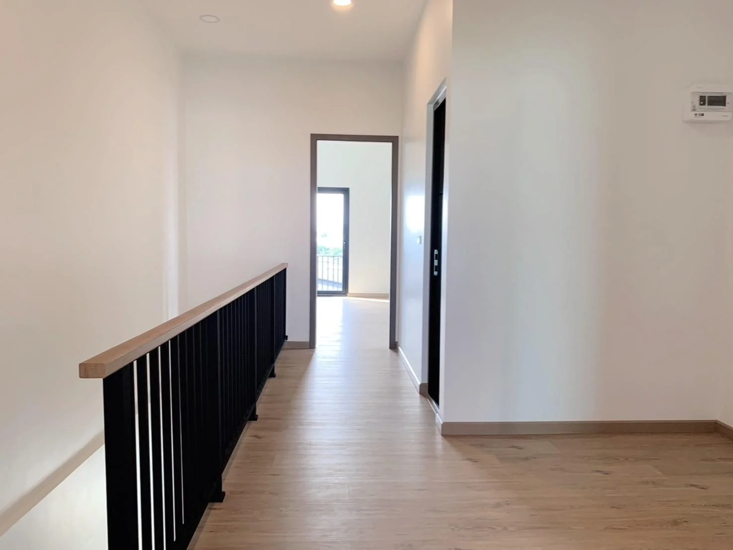 ขายโฮมออฟฟิศใหม่ 3 ชั้น 240 ตร.ม โครงการ SBC TP96 Premium Home Office ซอยเทพารักษ์ 96 ใกล้ทางด่วนเพียง 5 นาที - image 9