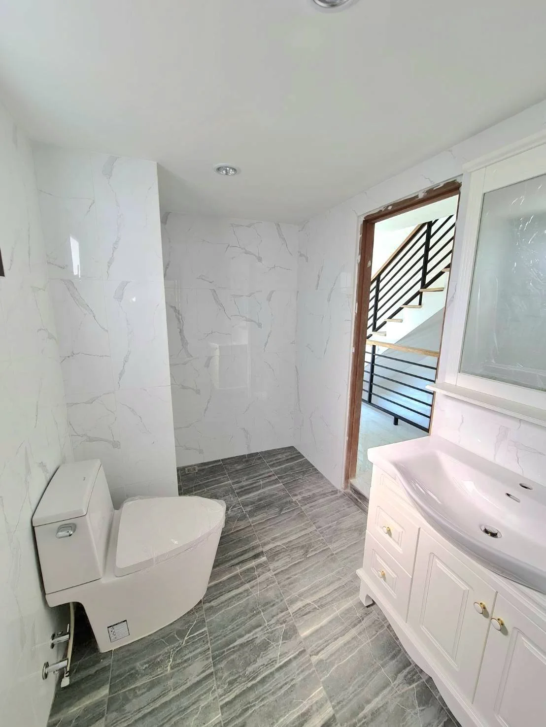 ขายทาวน์โฮม-โฮมออฟฟิส 2 คูหา 3 ชั้น 53 ตารางวา ใกล้ รร.บดินทร์ ย่านทาวน์อินทาวน์ ลาดพร้าว - image 4