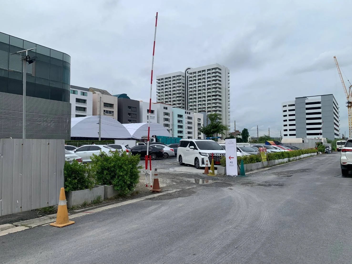 ขายที่ดินบางนาสวยมากๆ บางนา กม.3 ทำเลทอง 202 ตร.วา ใกล้ รพ.ไทยนครินทร์ ถมแล้ว รูปแปลงสี่เหลี่ยมสวย - image 2