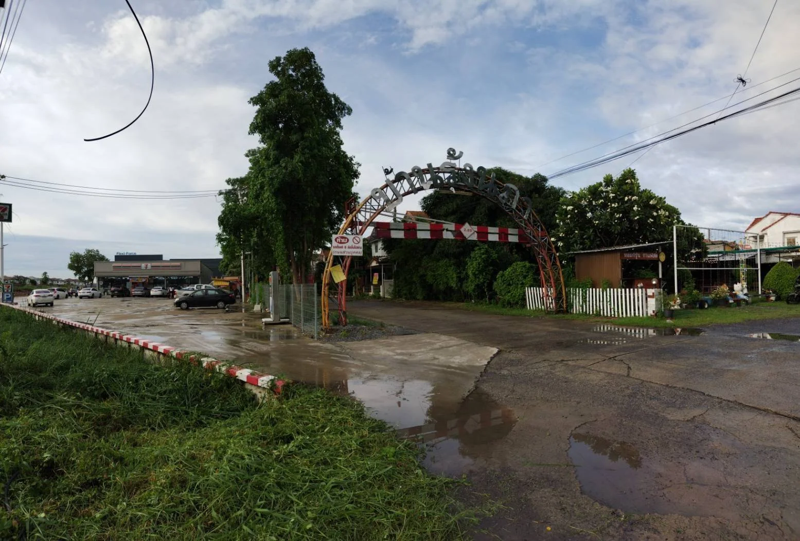 ขายด่วน​ บ้านเดี่ยว​ 2​ ชั้น​ 36​ ตารางวา หมู่บ้านรุ้งนภา​ ลำลูกกา​คลอง7​ ใกล้ถนนเลียบด่วนลำลูกกา - image 3