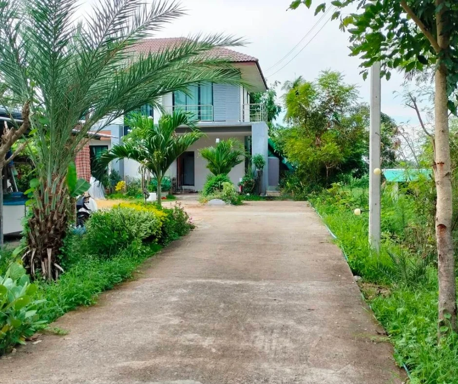 บ้านเดี่ยว บนที่ดิน 3 ไร่ 70 ตร.ว.  ต.เขาดินใต้ อ.เก้าเลี้ยว จ.นครสวรรค์ - image 6