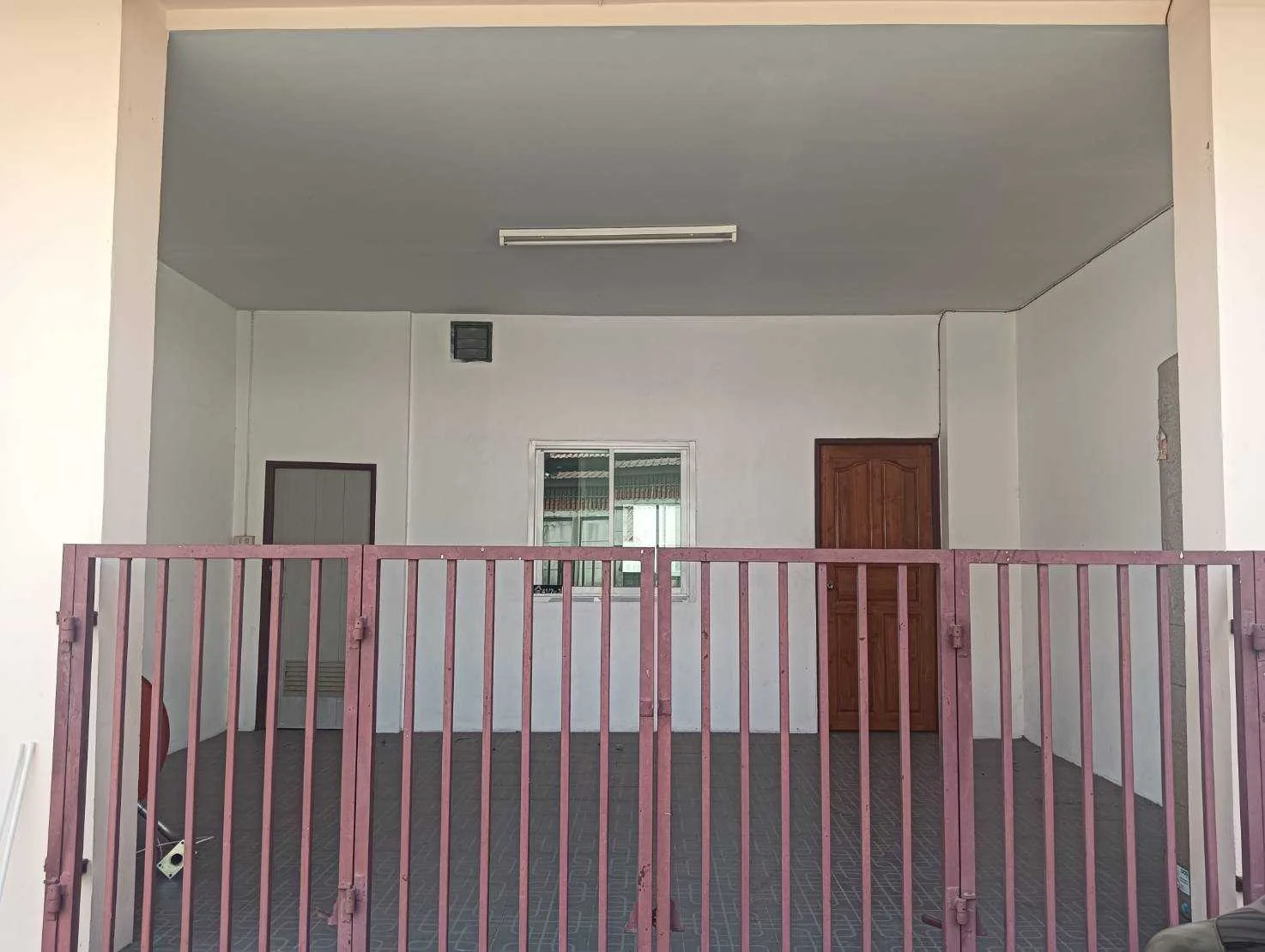 ZSK033 ขายทาวน์เฮ้าส์  2 ชั้น 17 ตารางวา ต.ลาดใหญ่ สมุทรสงคราม - image 5