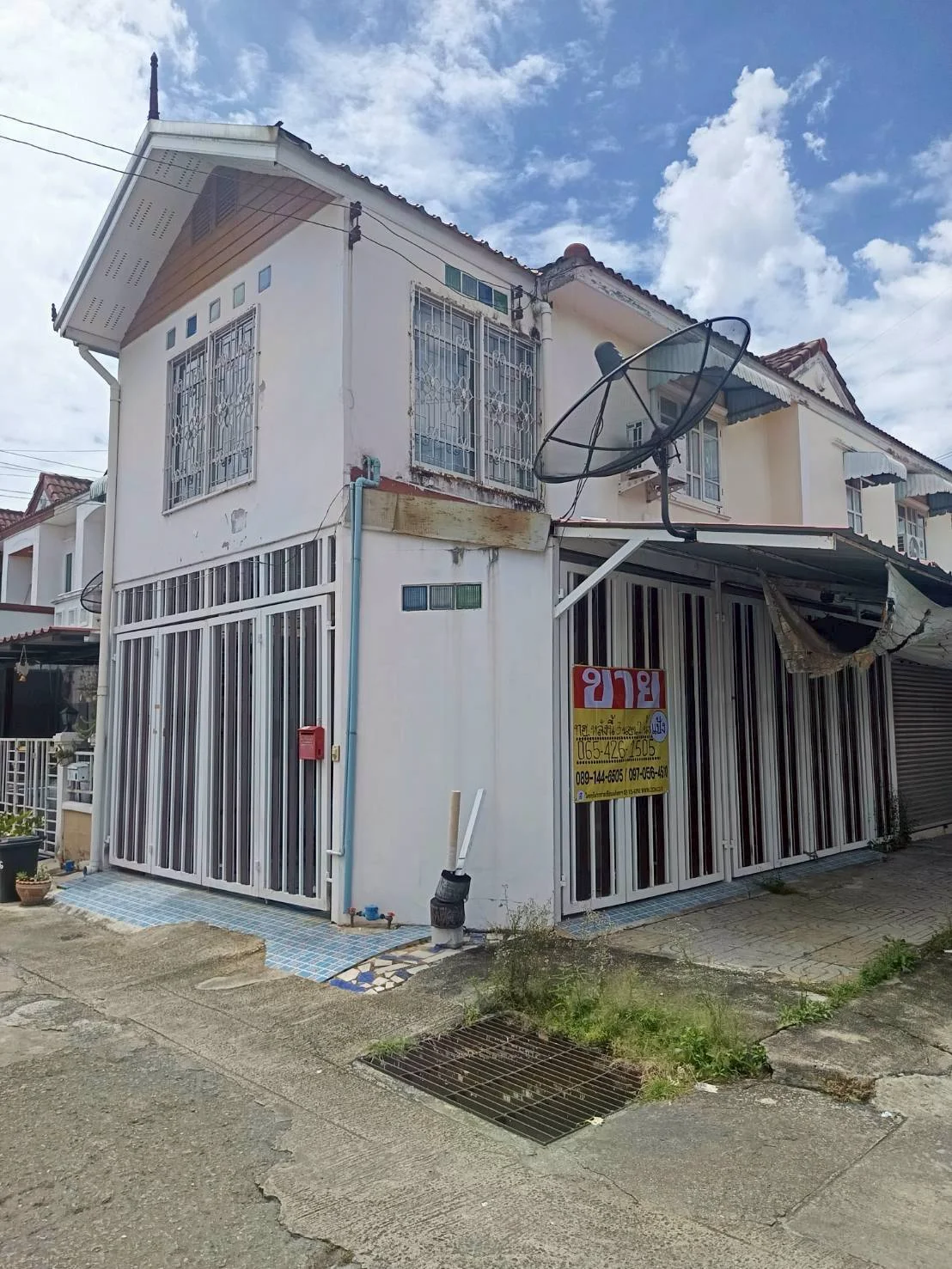 ขาย ทาวน์เฮ้าส์  3 นอน 2 น้ำ  หลังมุม  หมู่บ้านเคซี1 ซอย12   รามอินทรา  หทัยราษฎร์   คลองสามวา - image 2