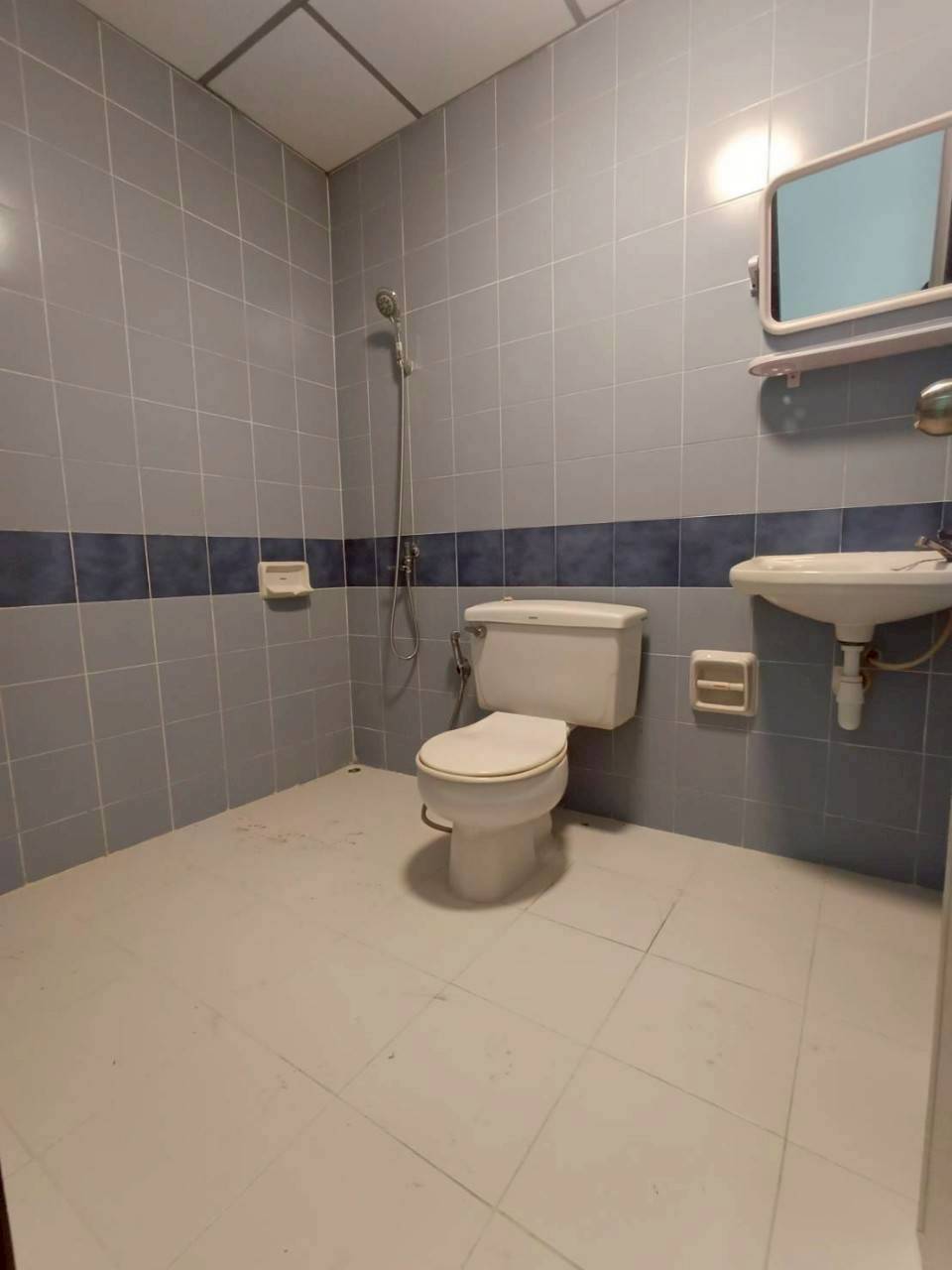 ขาย ทาวน์เฮ้าส์ 2 นอน 2 น้ำ พร้อมเข้าอยู่  หมู่บ้านเคซี1 ซอย15  รามอินทรา วัชรพล สายไหม หทัยราษฎร์  - image 9