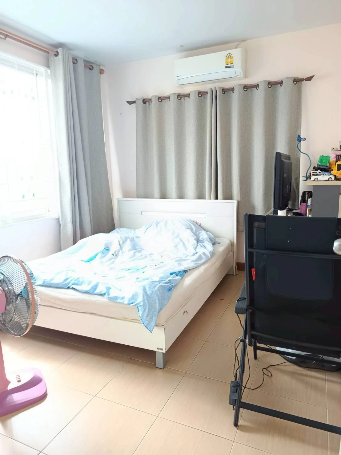 ขายด่วนทาวน์เฮ้าส์ 2 ชั้น หลังมุม  หมู่บ้านรื่นฤดี 5 หทัยราษฎร์  รามอินทรา เข้า-ออกได้หลายเส้นทางหลัก    - image 6