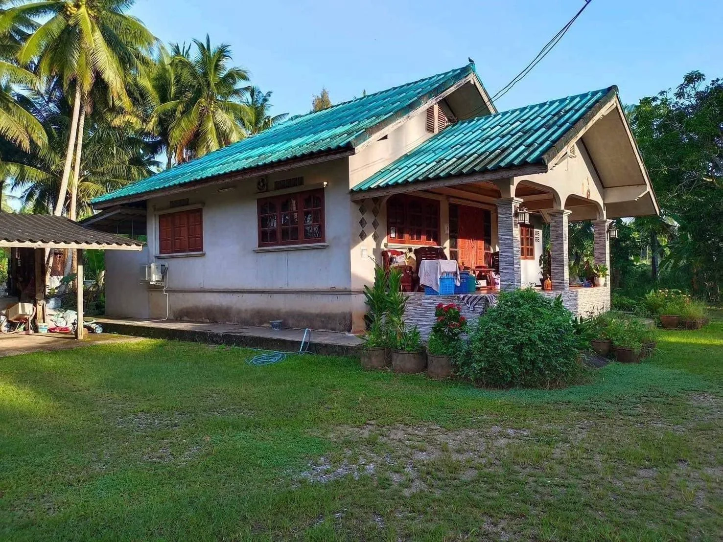 ขาย บ้านพร้อมที่ดิน 327 ตร.วา. 3ห้องนอน 2ห้องน้ำ   ใกล้ริมทะเลปากหาด  ท่ายาง ชุมพร    - image 2