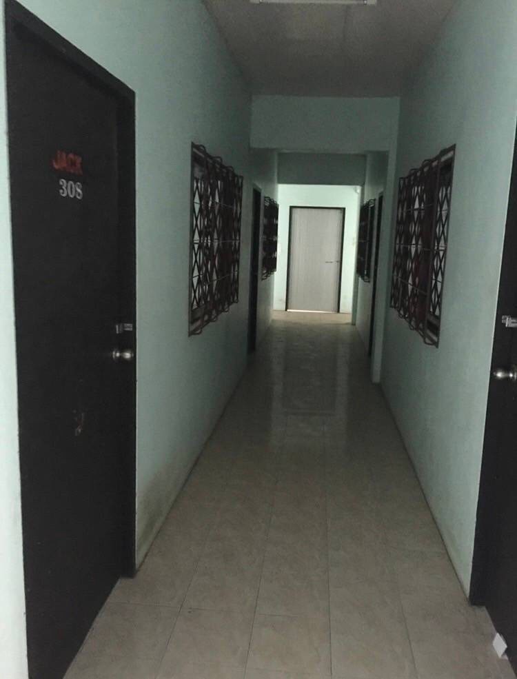 ขายด่วน อาคารสำนักงาน 3 ชั้นครึ่ง  พร้อมที่ดิน 100.5 ตร.วา  ติดถนนใหญ่ ถนนเอเชีย หาดใหญ่ สงขลา   - image 8