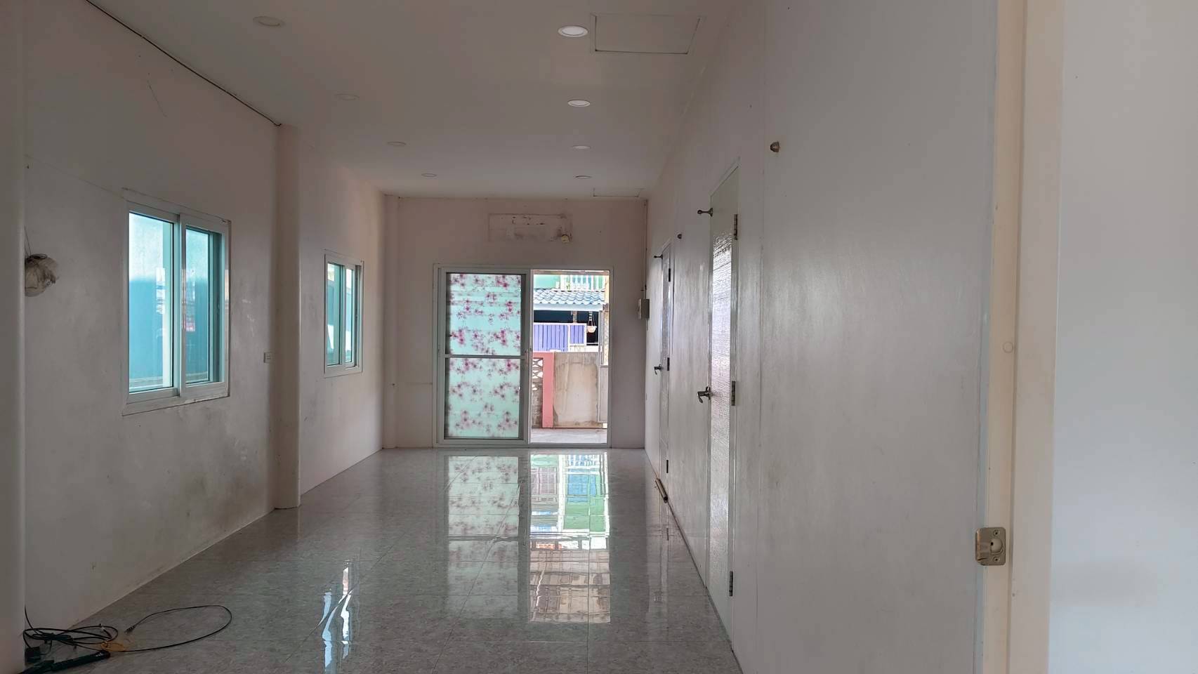 ขาย/เช่า บ้านเดี่ยวชั้นเดียว ใจกลางเมืองมหาชัย ซอยศรีสวัสดิ์ ถนนสหกรณ์ - image 5