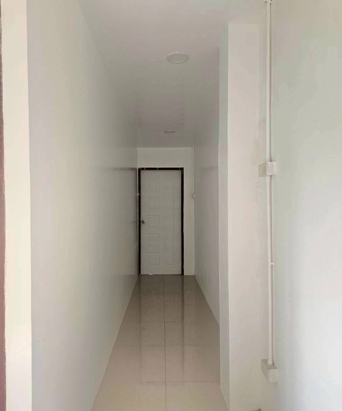 ขายด่วน! อาคารพาณิชย์ทำเลทองใจกลางเมืองขอนแก่น พื้นที่ใช้สอยกว้างขวาง ฟังก์ชันออฟฟิศจัดเต็ม คุ้มค่าพร้อมดำเนินธุรกิจได้ - image 10