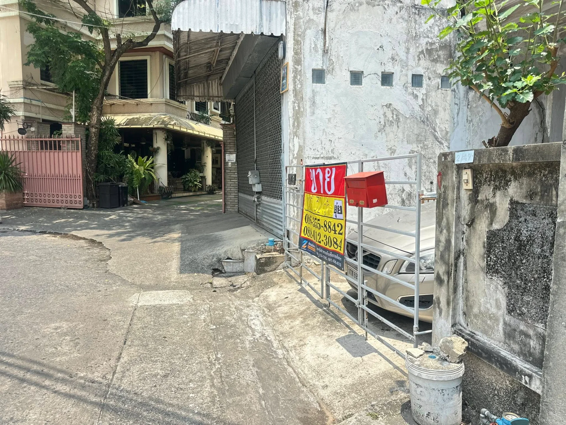 ขายทาวน์โฮม 3 ชั้น ซอยพหลโยธิน 40 แยก 2 เนื้อที่ 32 ตรว.  - image 2