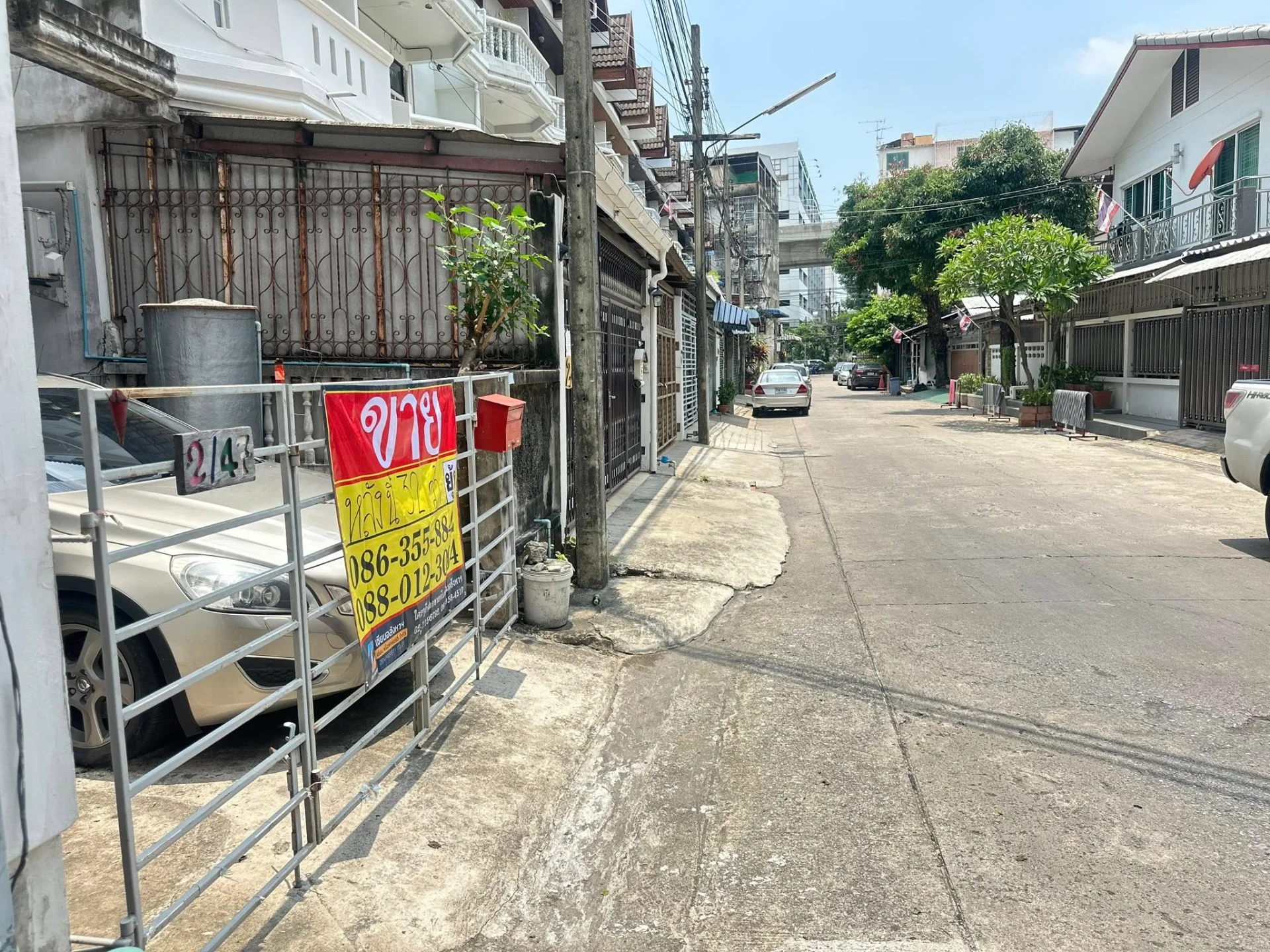 ขายทาวน์โฮม 3 ชั้น ซอยพหลโยธิน 40 แยก 2 เนื้อที่ 32 ตรว.  - image 3